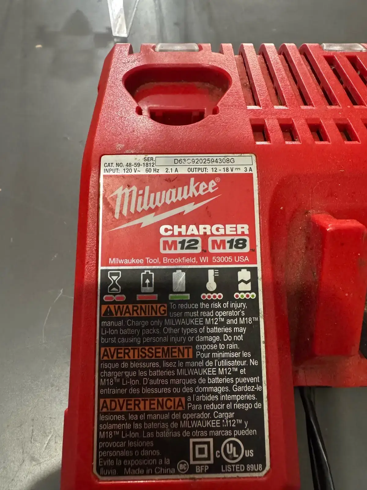 Milwaukee M18 FUEL Hammer Drill with battery and charger - photo 2