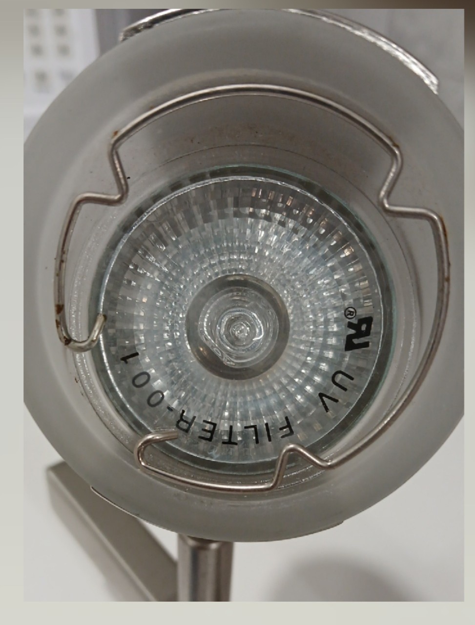 3-Light Track Lighting Fixture With Bulbs ,24 in. - photo 4