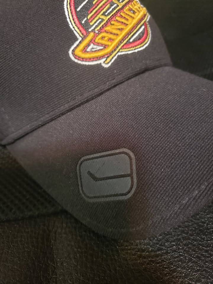American Needle Vintage Hockey Canucks Hat. S/M. - photo 2
