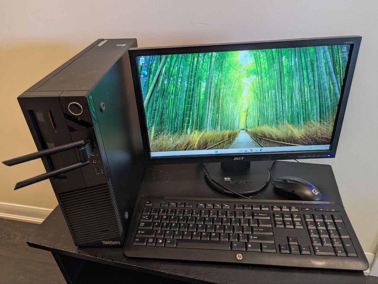 Lenovo SFF PC 128GB SSD, monitor  Wi-Fi 6 adapter, plug and play