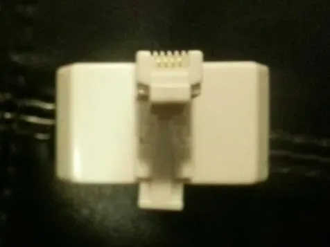 Triple Splitter For Phone Plug-In (Does Anybody Have A Use Fo... - photo 2