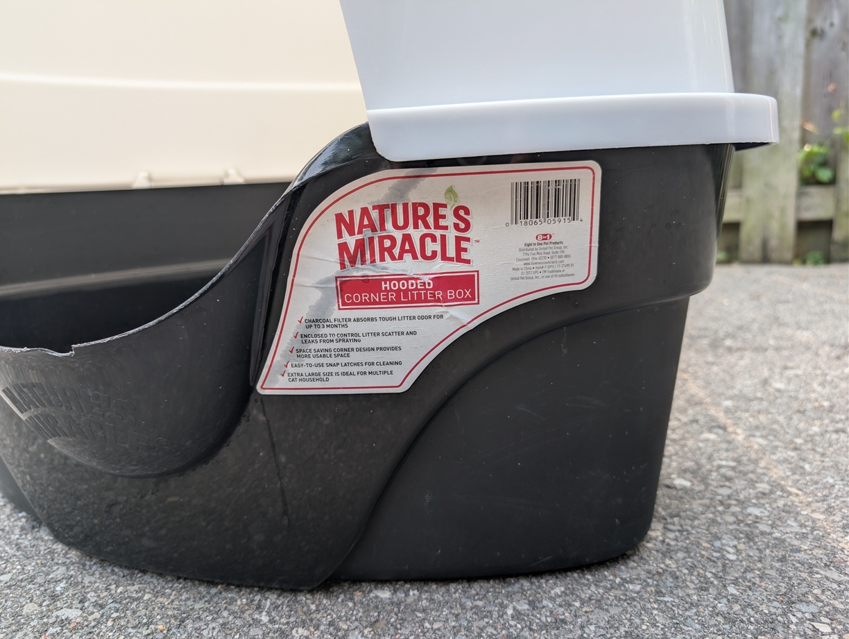 Nature's Miracle Cat's Corner Litter Box - photo 2