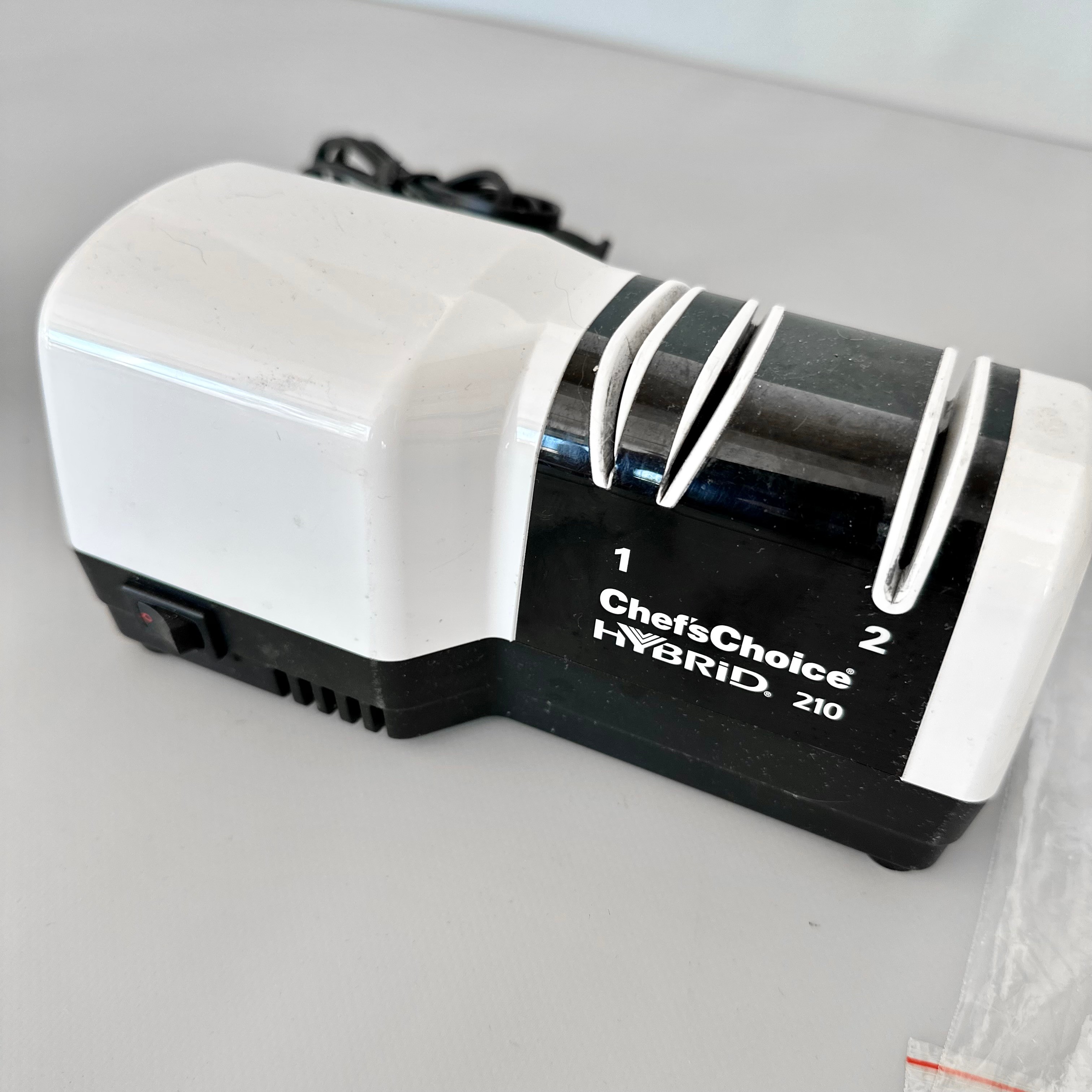 Chef's Choice Electric Knife Sharpener - photo 2