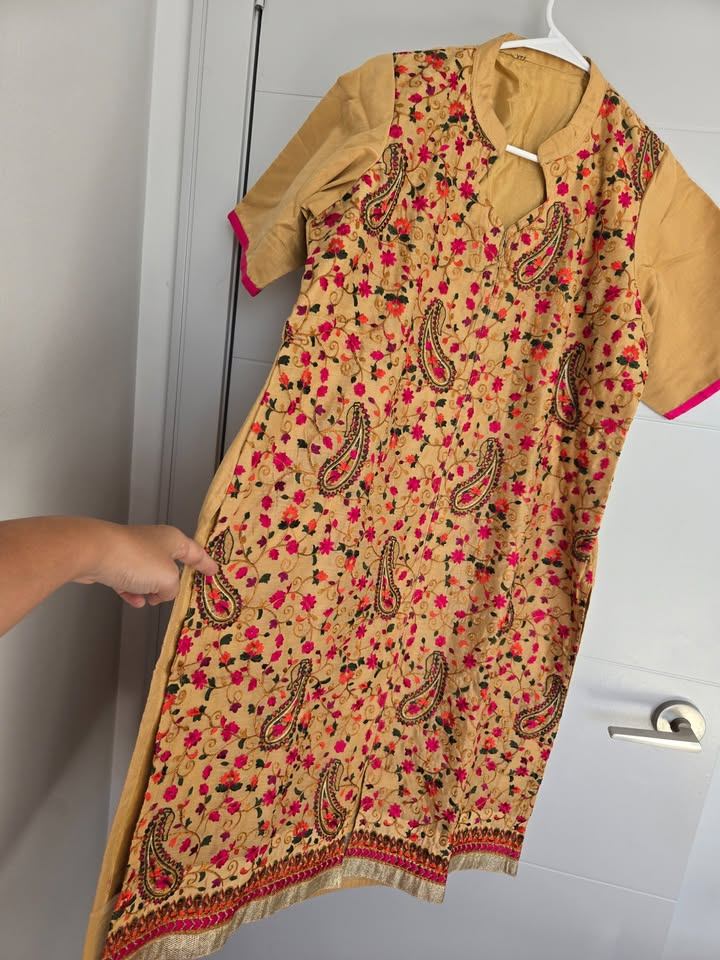 Indian flowery dress with threadwork all over