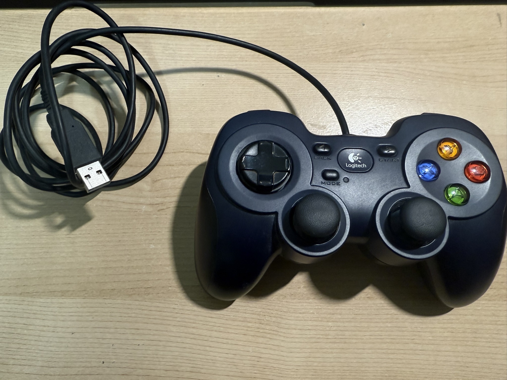 Logitech F310 Wired USB Gamepad Controller for PC - photo 2
