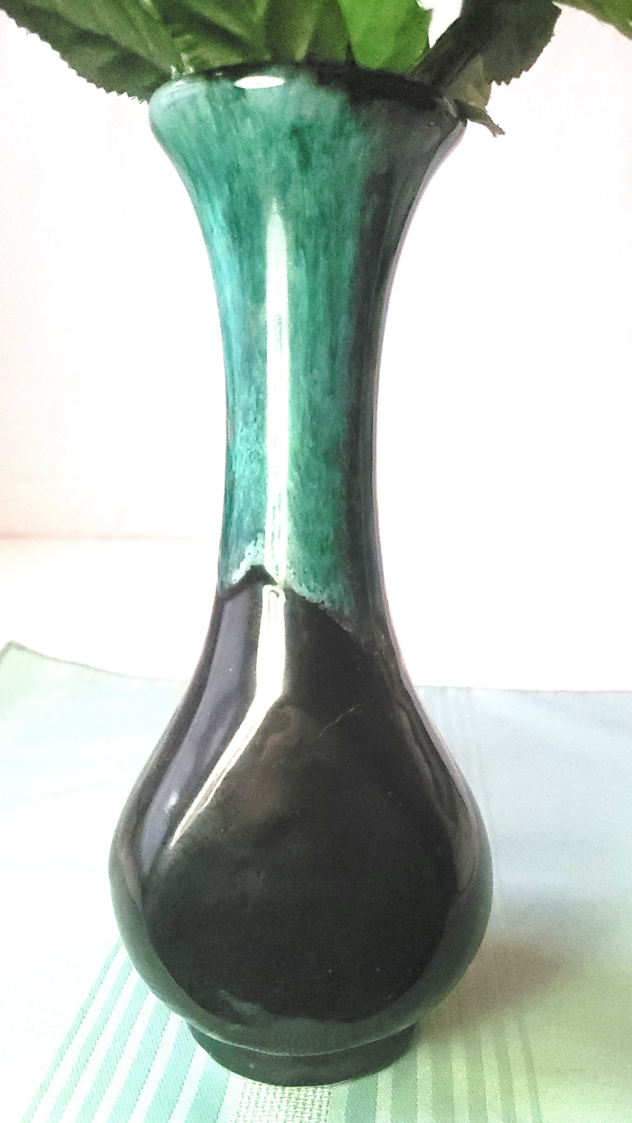 1970s Blue Mountain Pottery Green Black Drip Glaze Bud Vase - photo 2