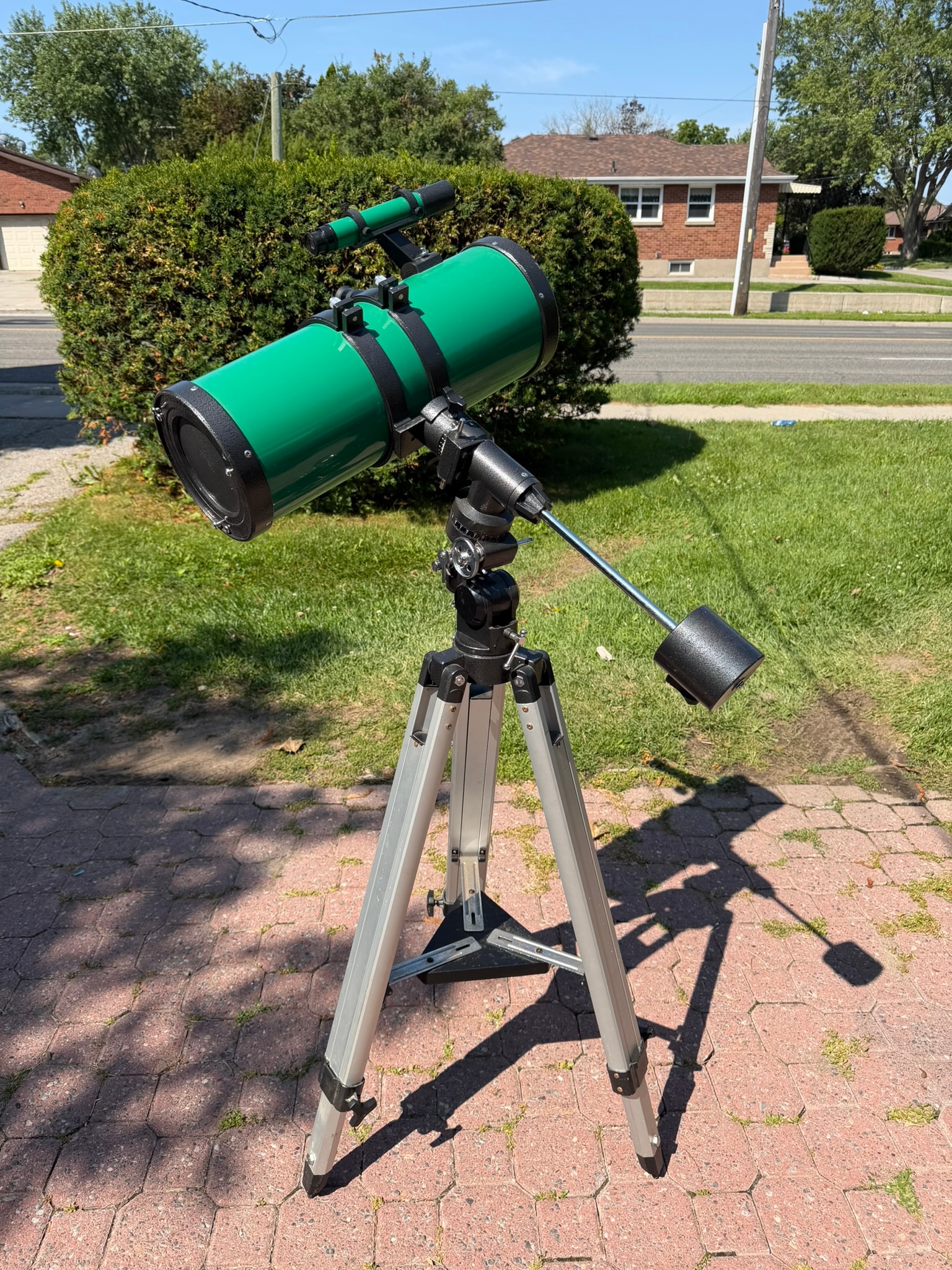 114mm Reflector Telescope with Tripod