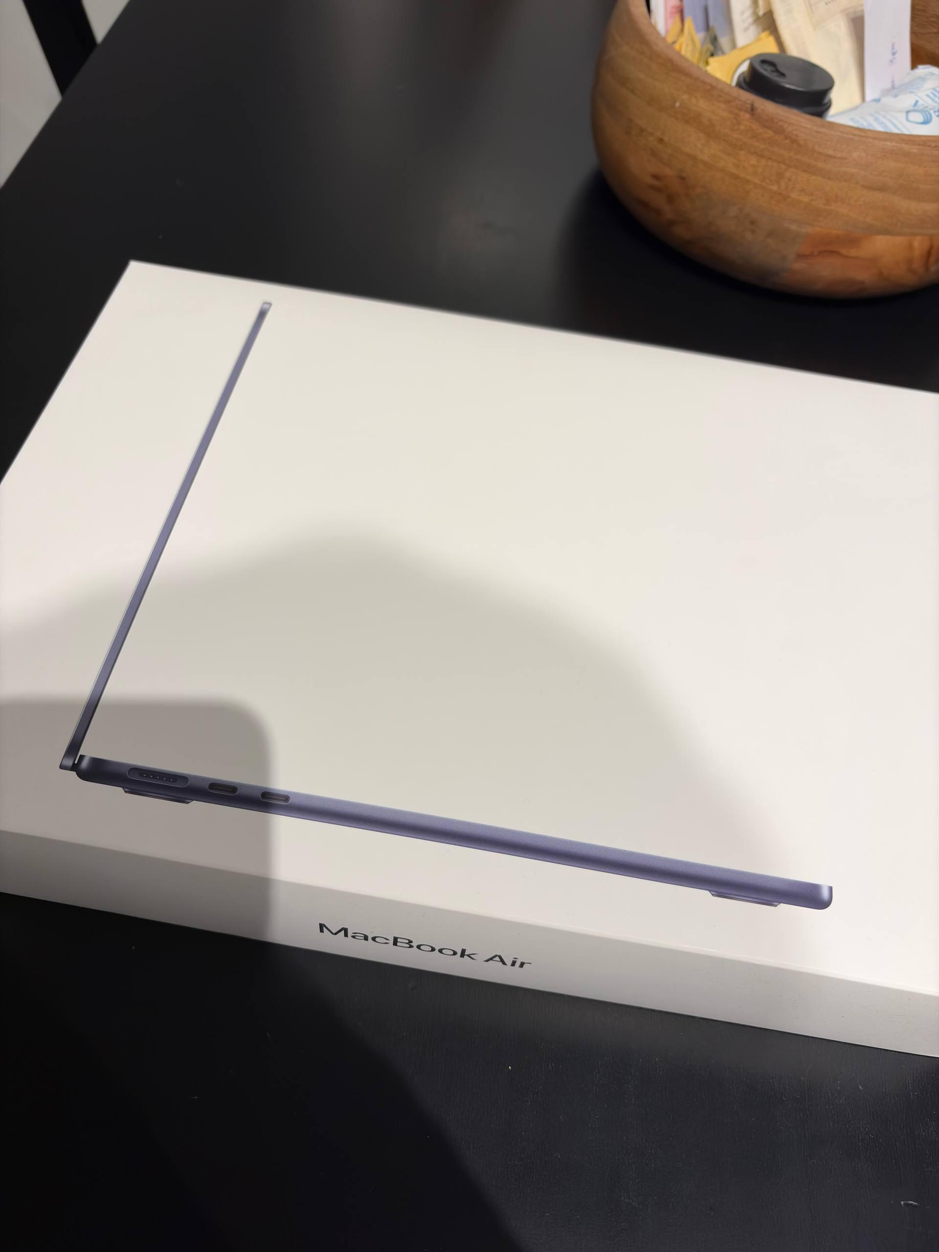 MacBook Air Box with Original Apple Store Bag