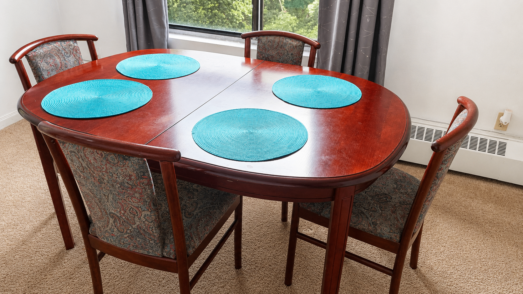 Solid Wood Extendable Oval Dining Table + 4 Chairs