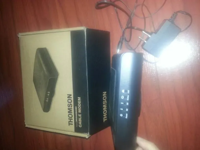 Thomson Broadband Cable Modem Model DCM476