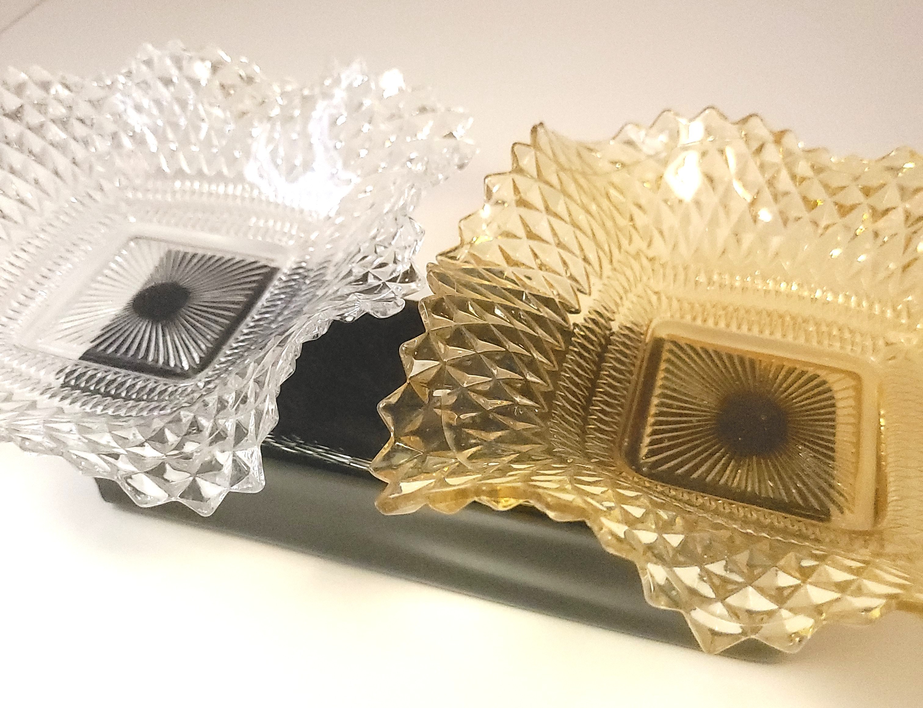 1965 Indiana Glass Diamond Point Ruffled Edge Pair Amber Clear - photo 2