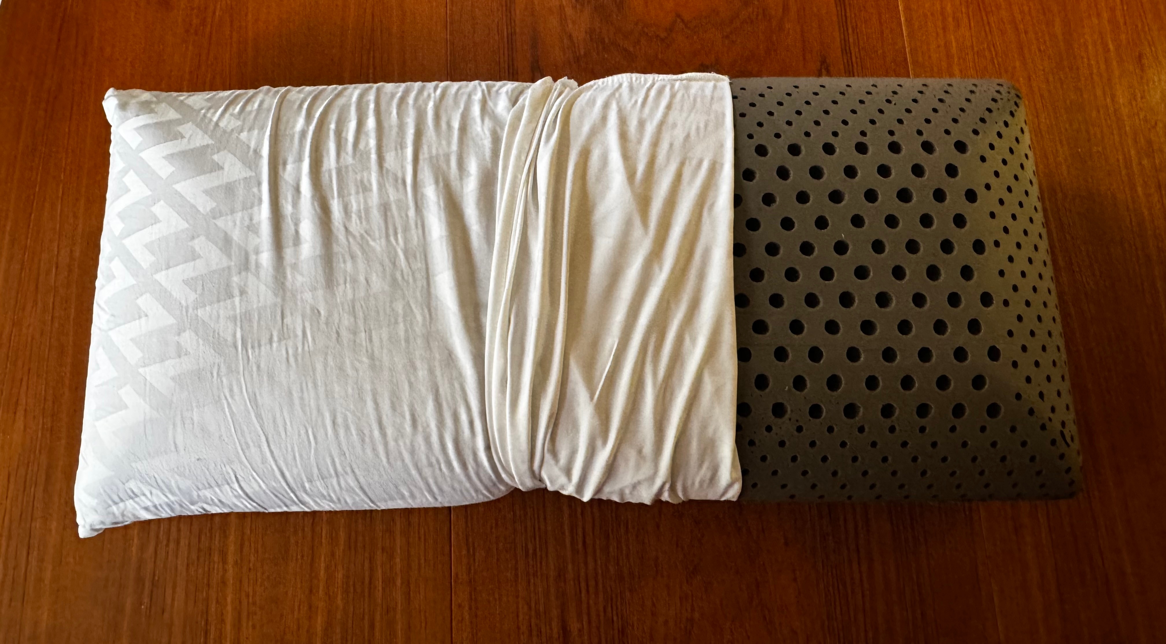 Pair of Luxury Malouf Zoned Dough King Pillows (Brand New) - photo 3