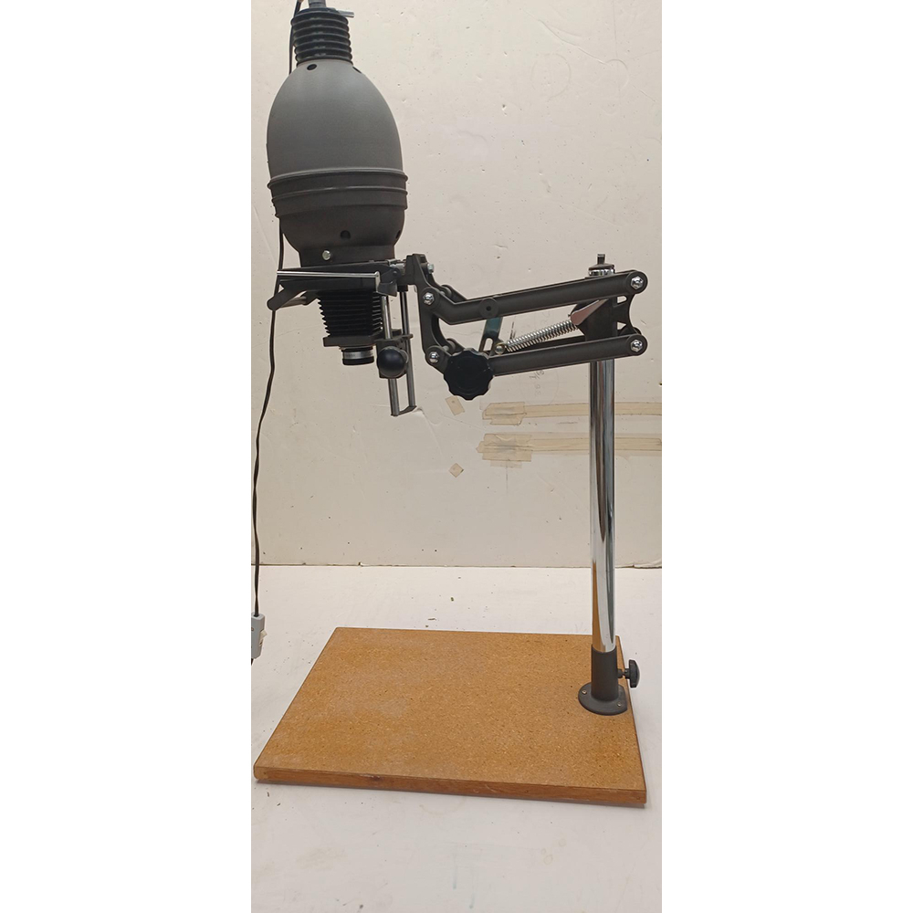 Black and white enlarger