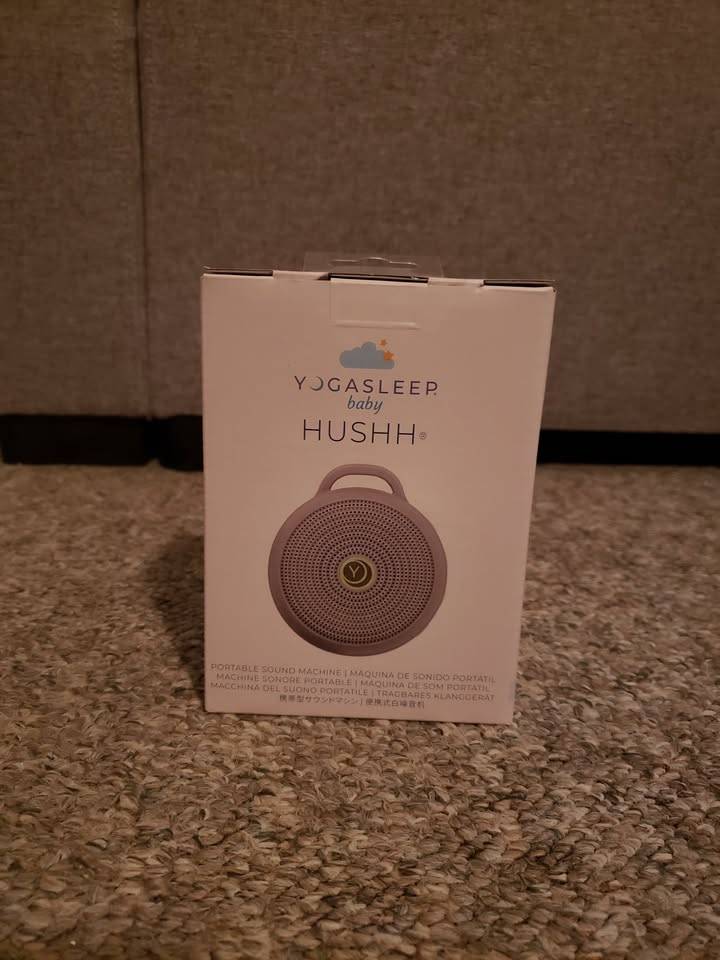 Yogasleep Hushh Portable Sound Sleep Machine. New/Open Box
