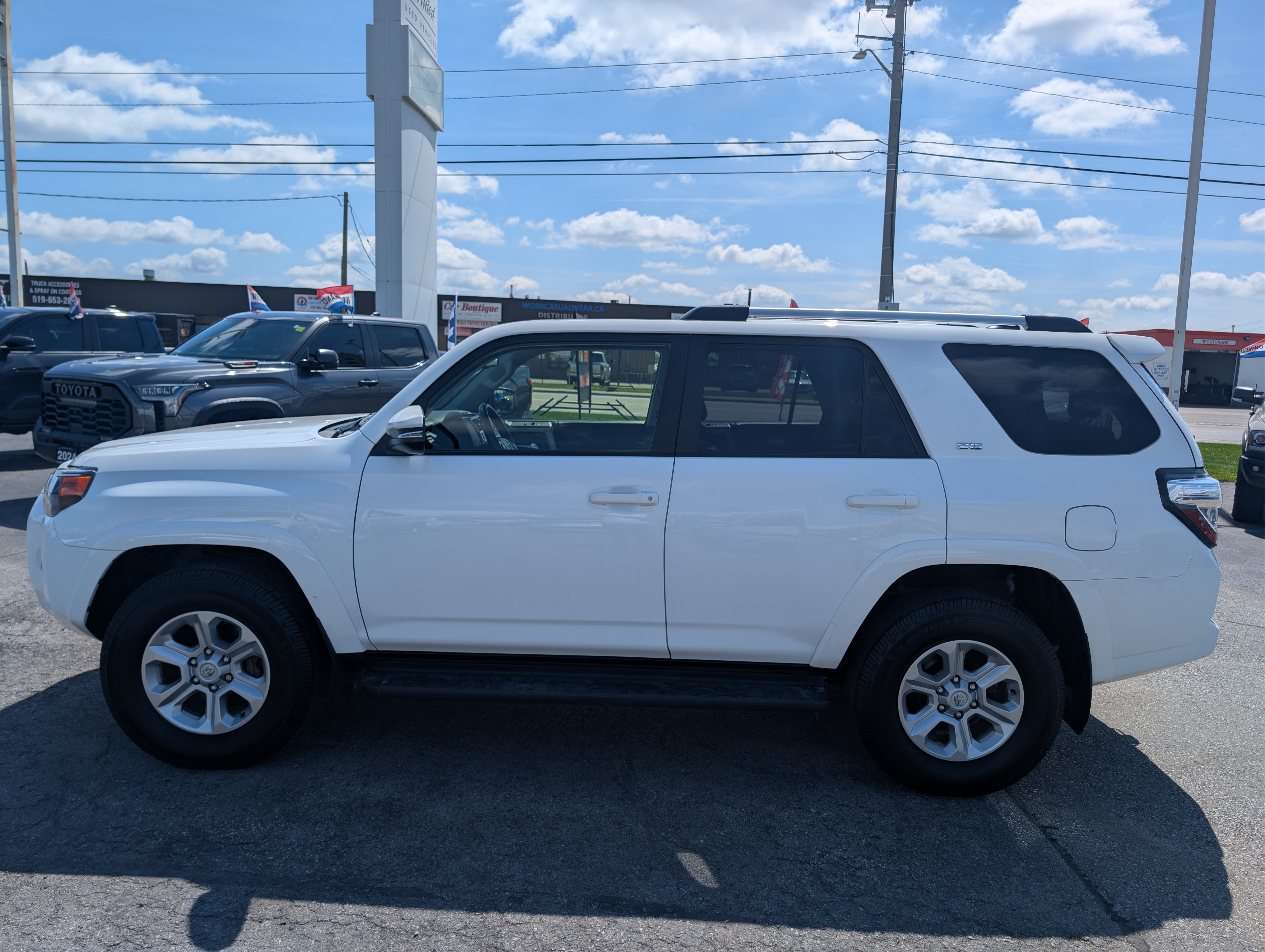 2024 Toyota 4Runner SR5 Premium - photo 3