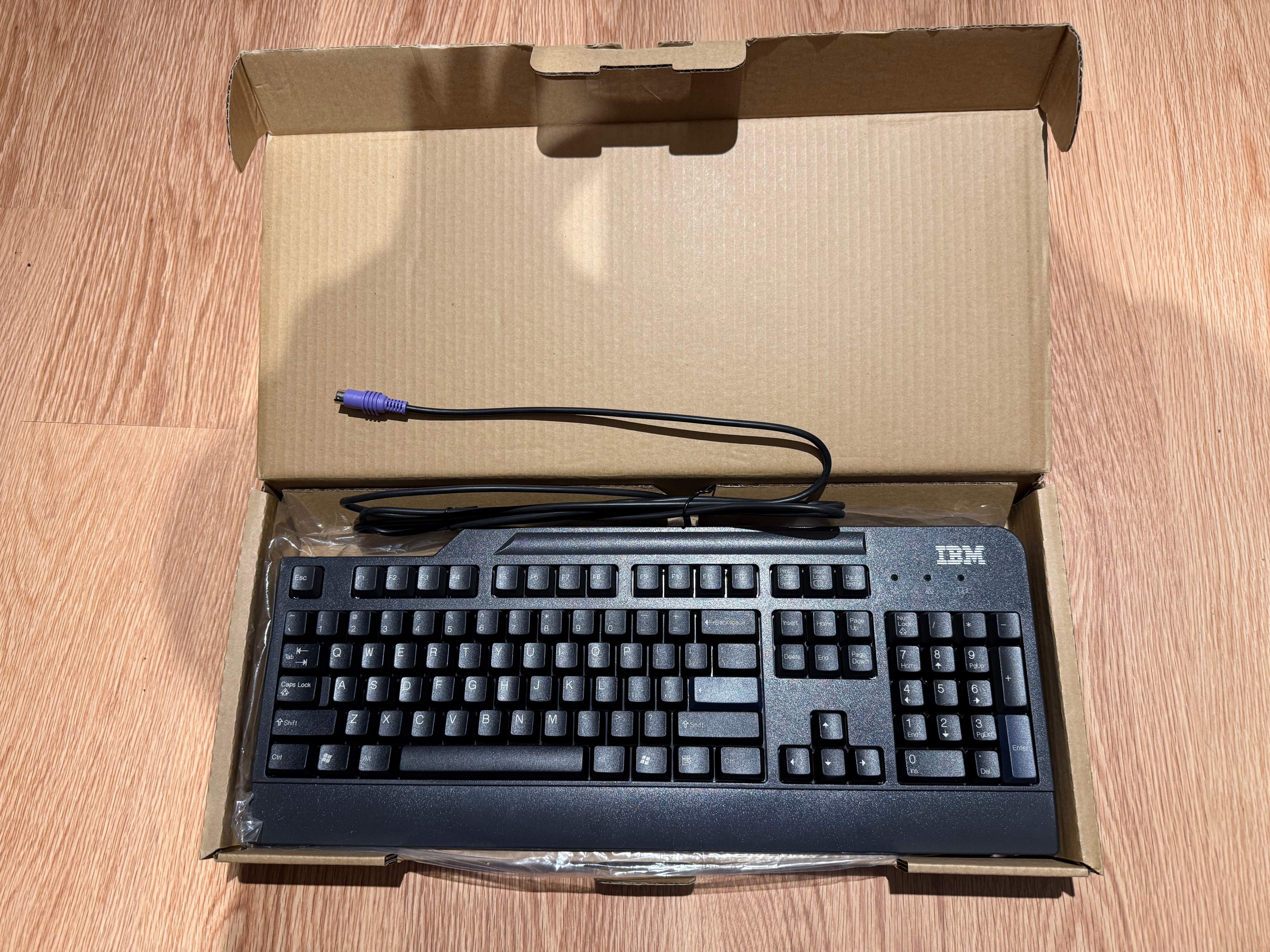 IBM KB-0225 Keyboard with PS/2 Port - New in Box! - photo 2