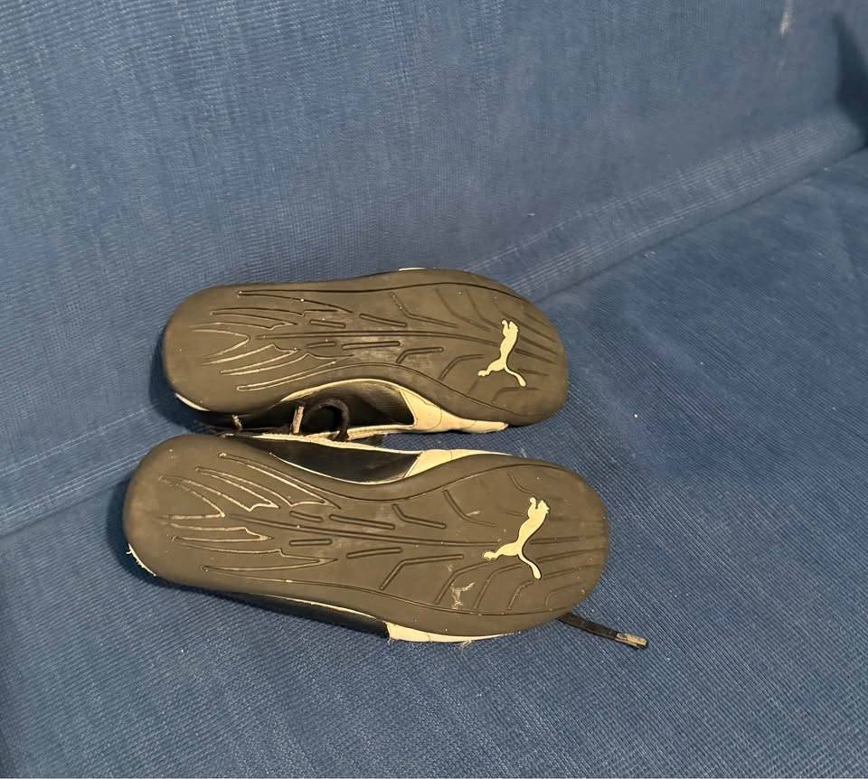 Kids Puma Unisex Shoes (Size US 2) - photo 3