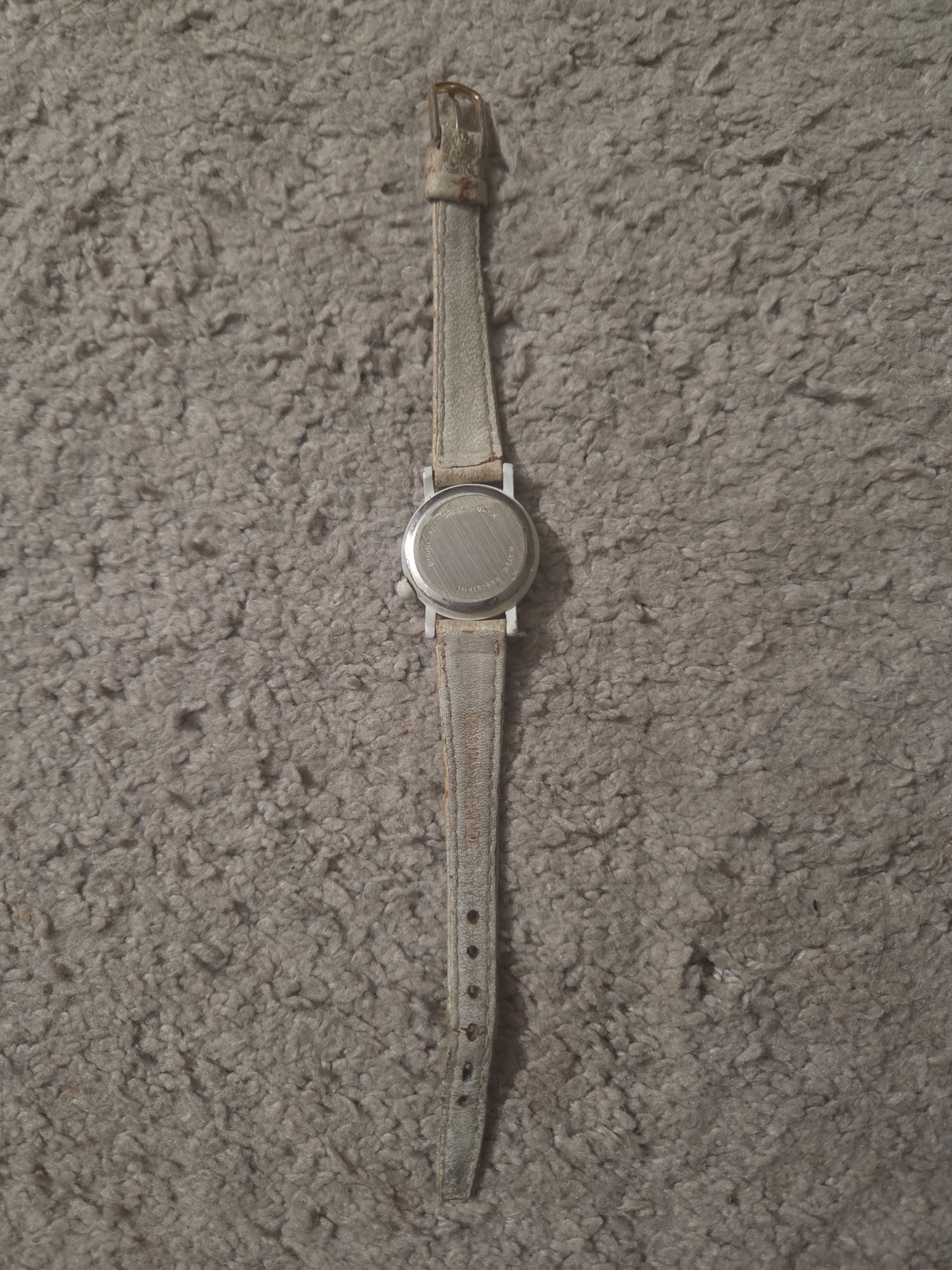 Vintage "Gold Wheel" Ladies Watch (Needs Battery) - photo 2