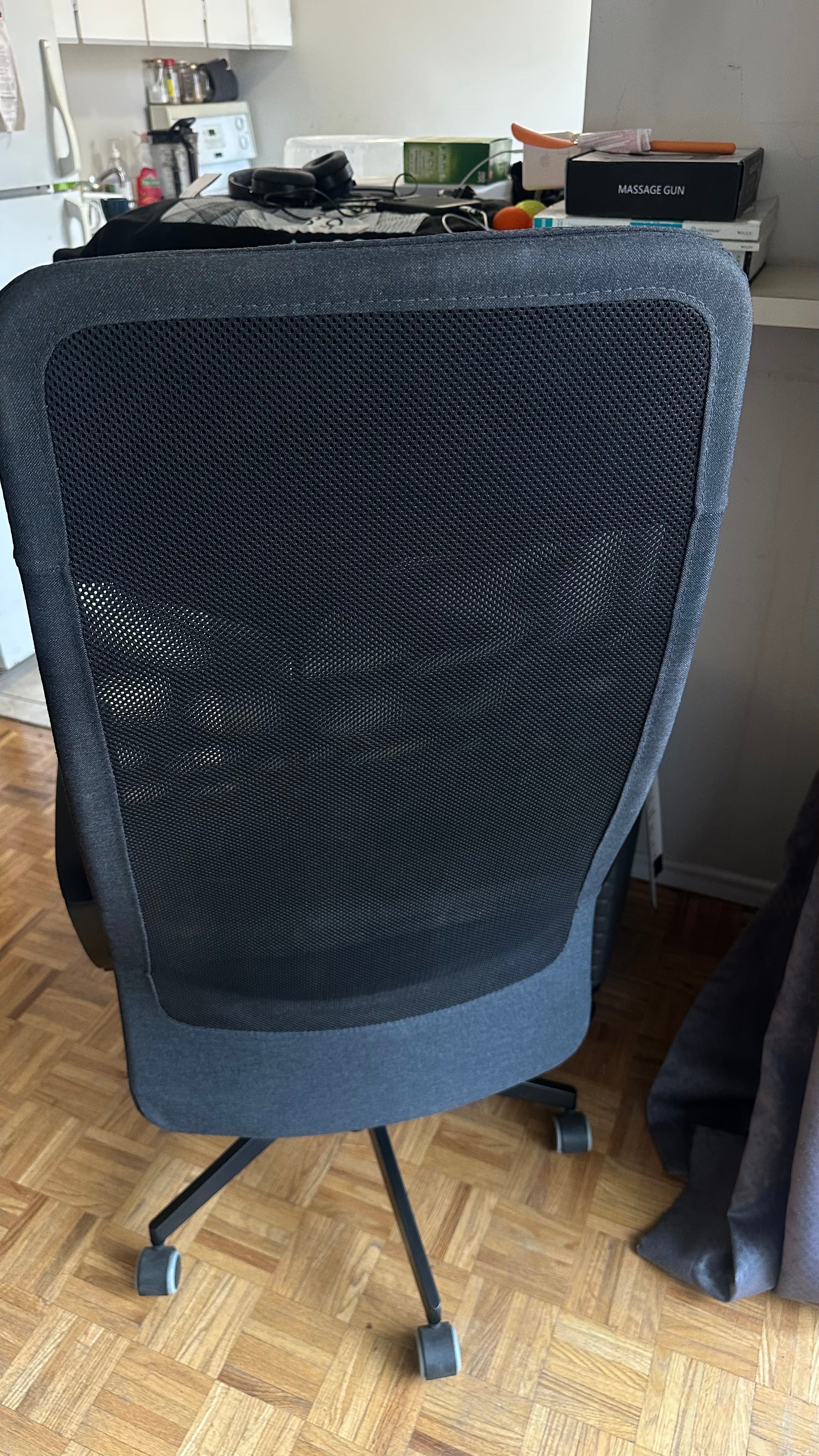 Workstation: Standing desk, ergonomic chair & large monitor - photo 5