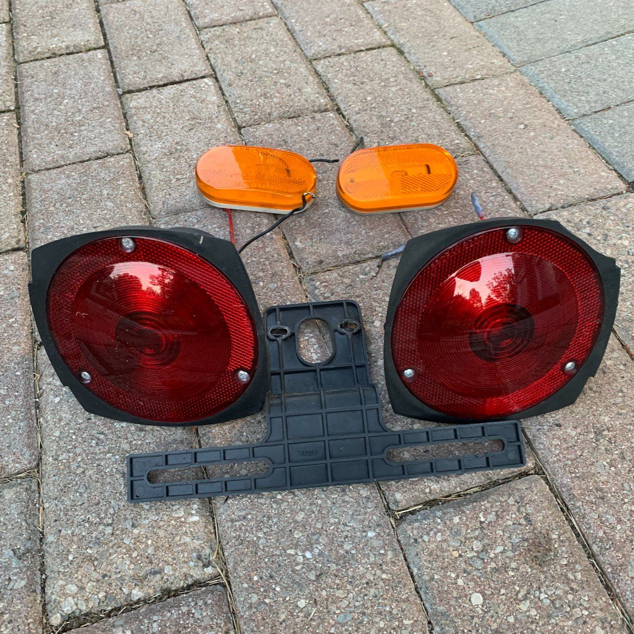 Trailer light kit - red and amber lights
