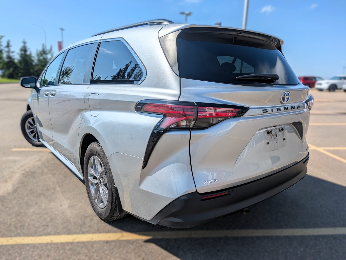 2022 Toyota Sienna - photo 4