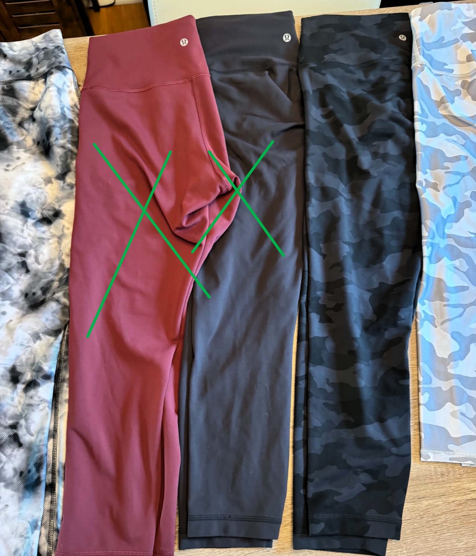 Leggings & Capris (Lululemon, Salomon, etc.) - photo 4