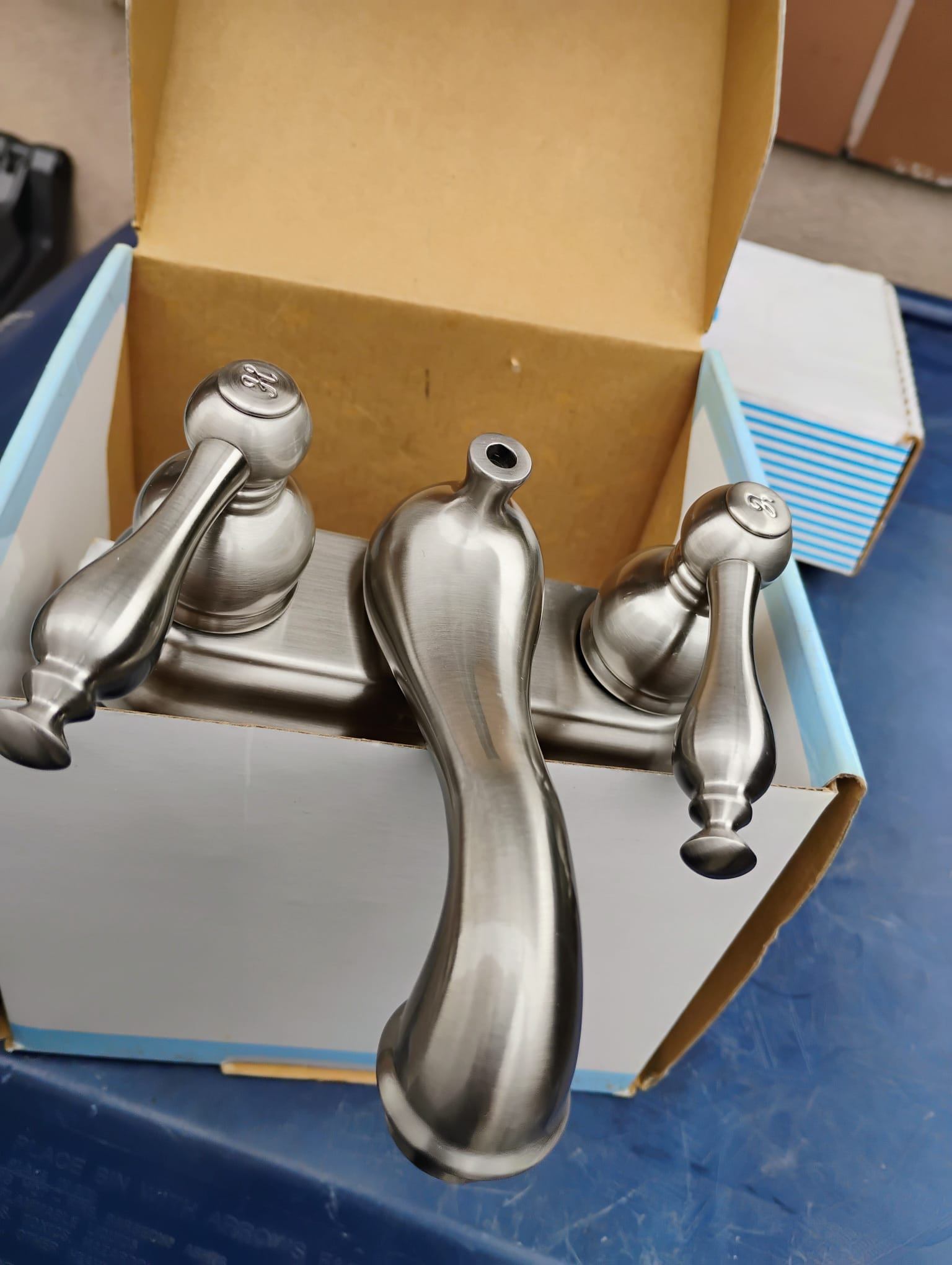 Danze Sheridan Series 2-Handle Lavatory Faucet - photo 3