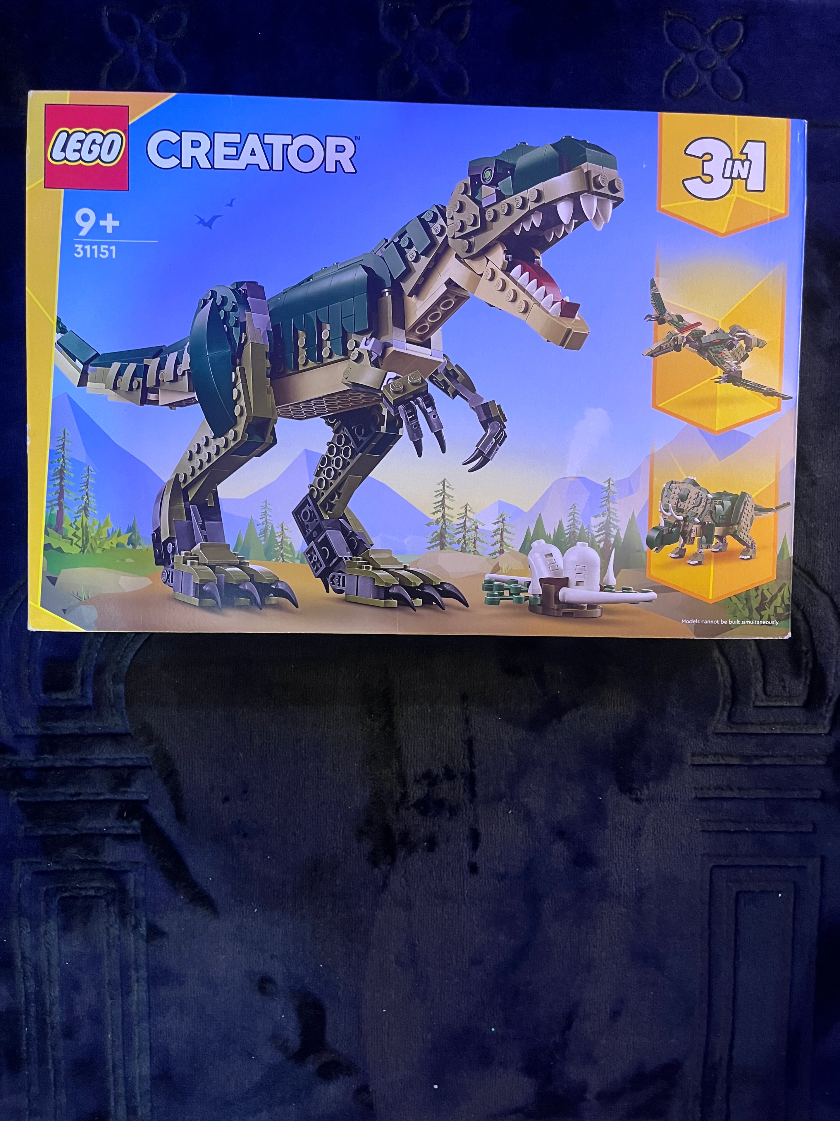 LEGO creater 3 in 1 t-rex triceratops and pterodactyl