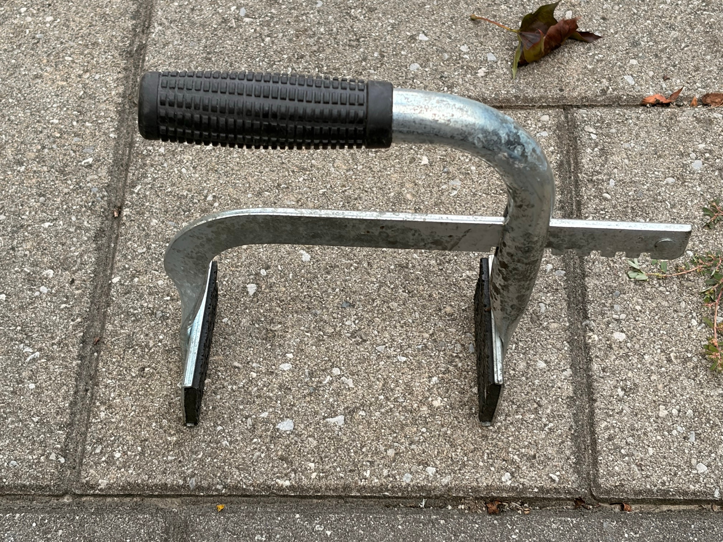 Car battery carry / lifting tool - photo 2