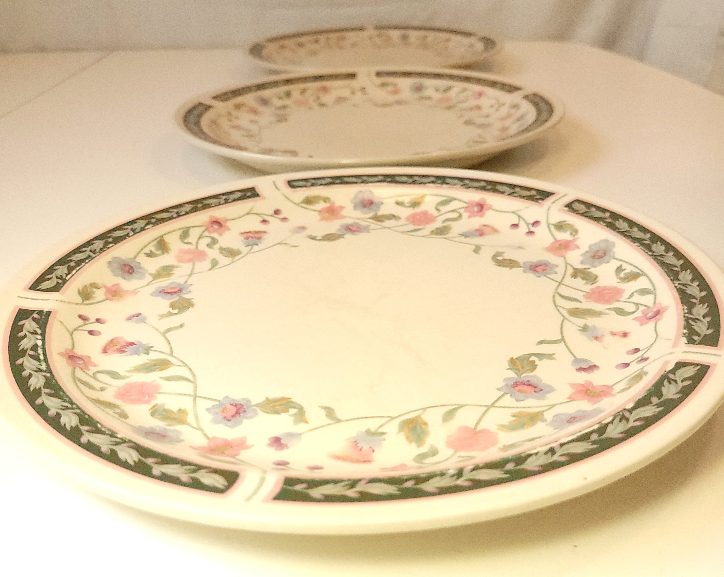 Sunflower China 1995 Floral Wall Display Plates with Wire Rack - photo 5