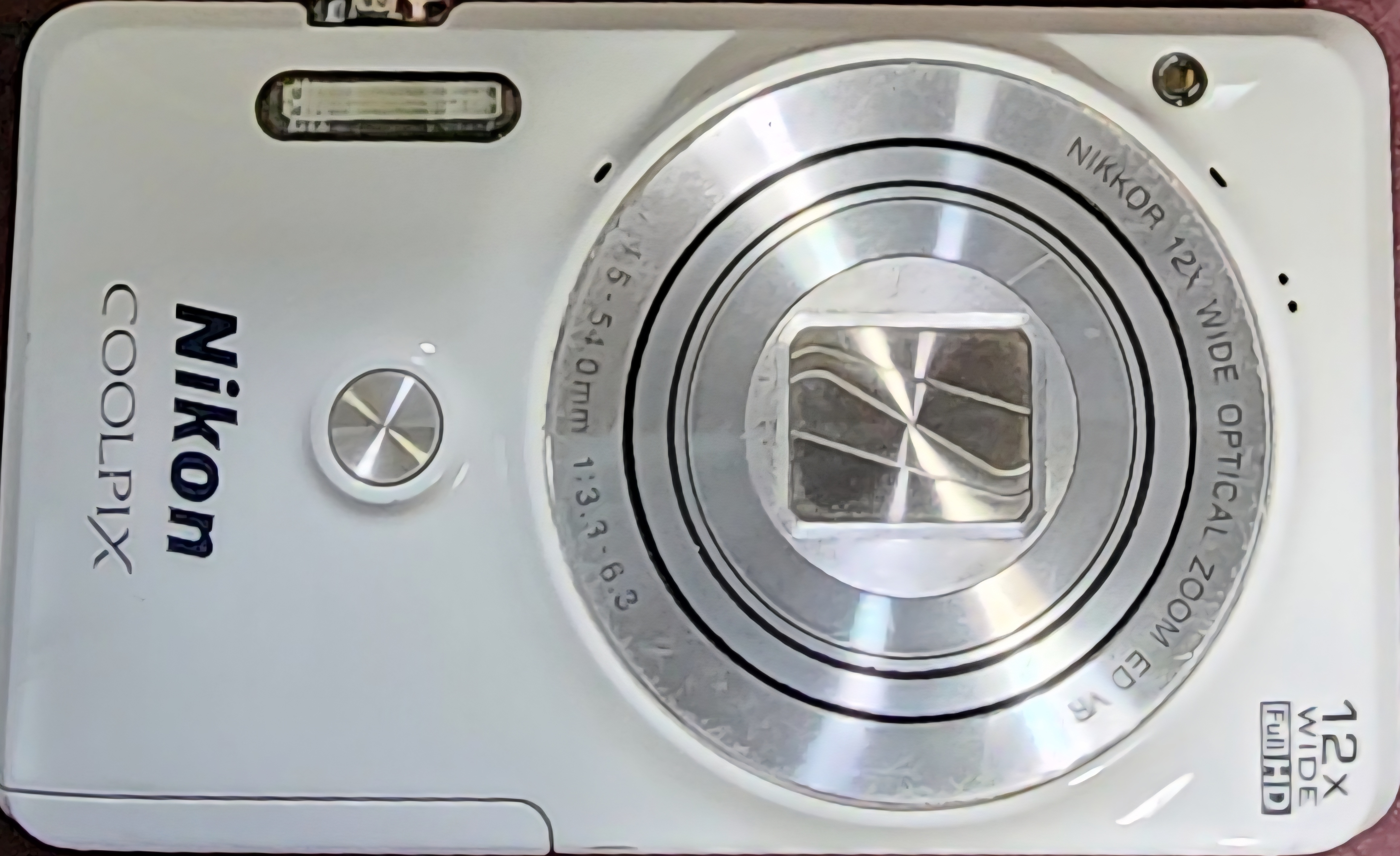 Nikon COOLPIX S6900 Digital Camera. white