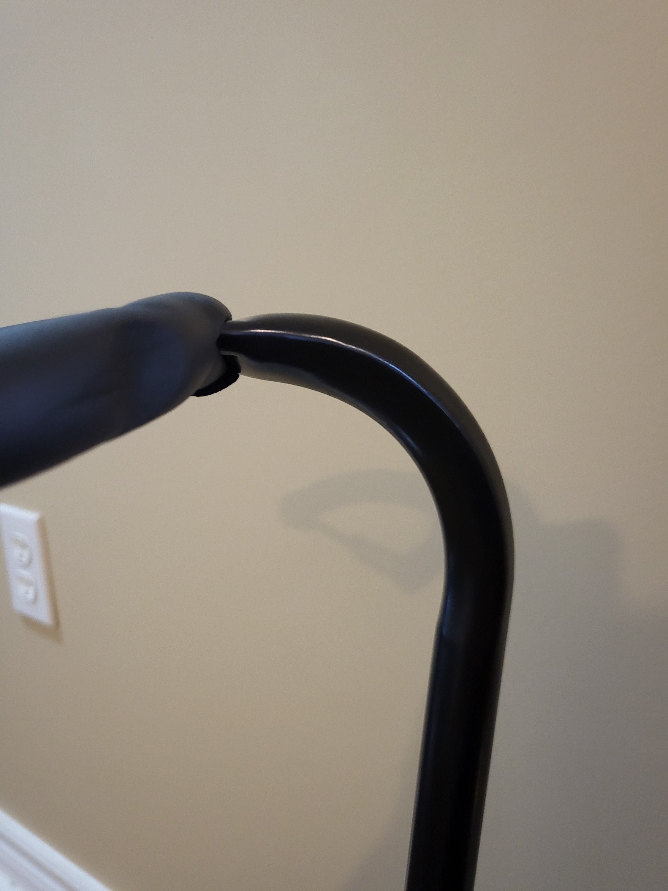 Guitar stand suitable for all types: acoustic, electric, bass - photo 3