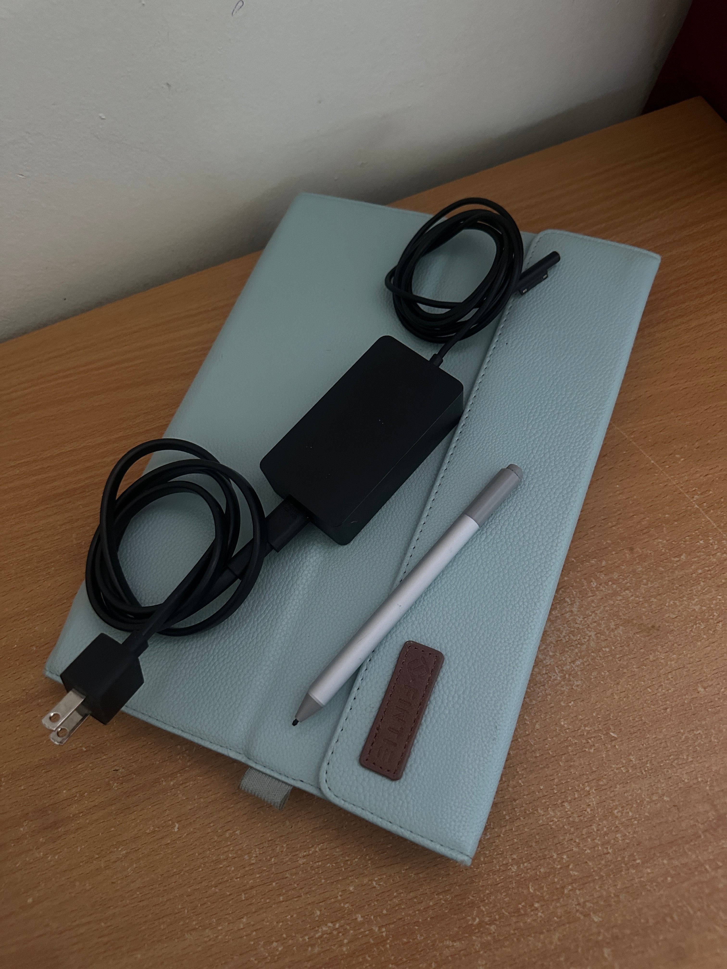 Microsoft Surface Pro 7 – i5 / 8GB RAM / 128GB SSD