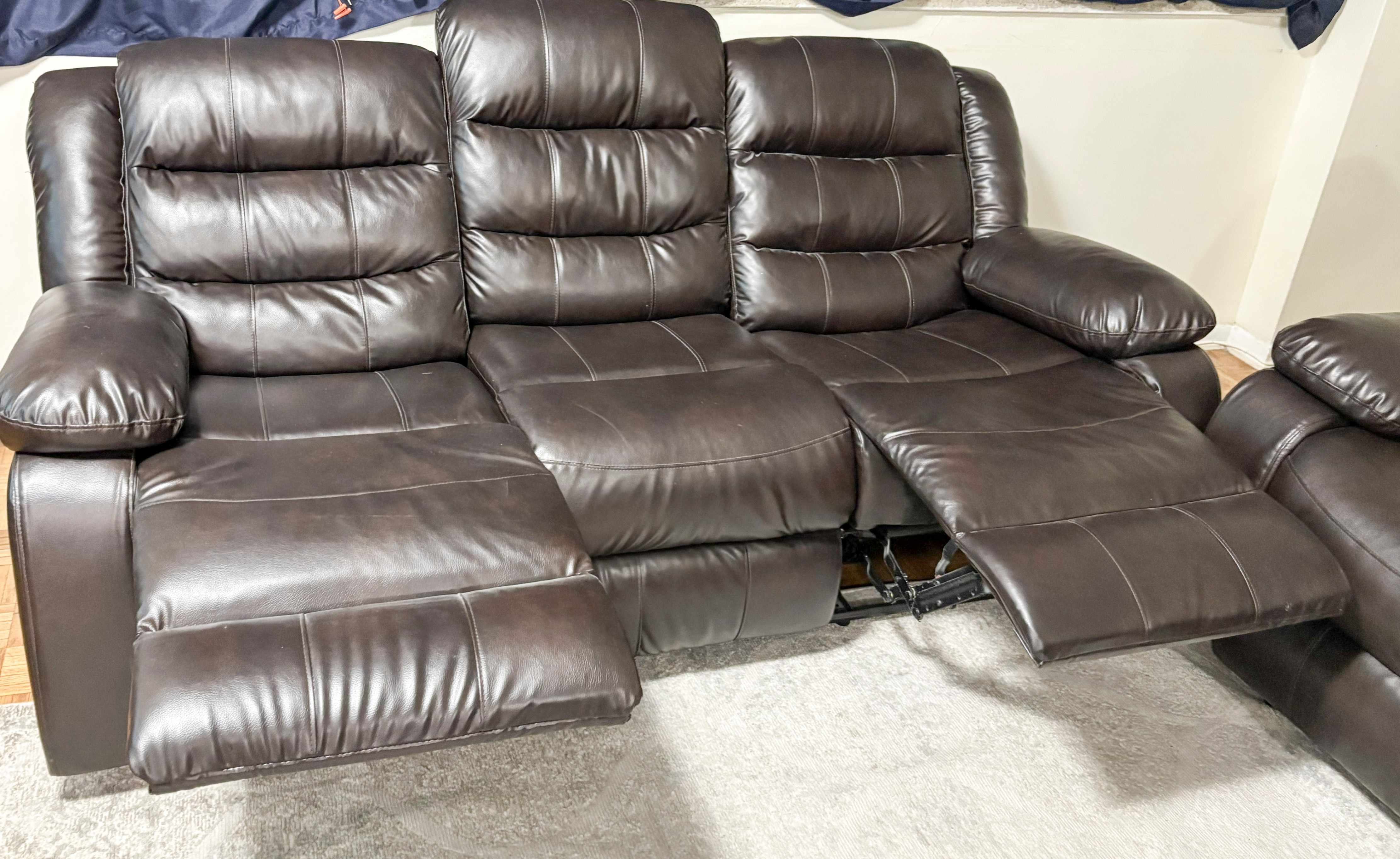Beautiful Dark Brown Recliner Set – 3+2+1 for sale - photo 2
