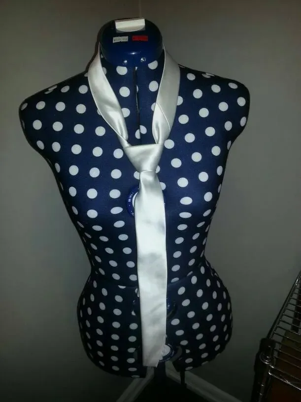 White Le Chateau Neck Tie - photo 2