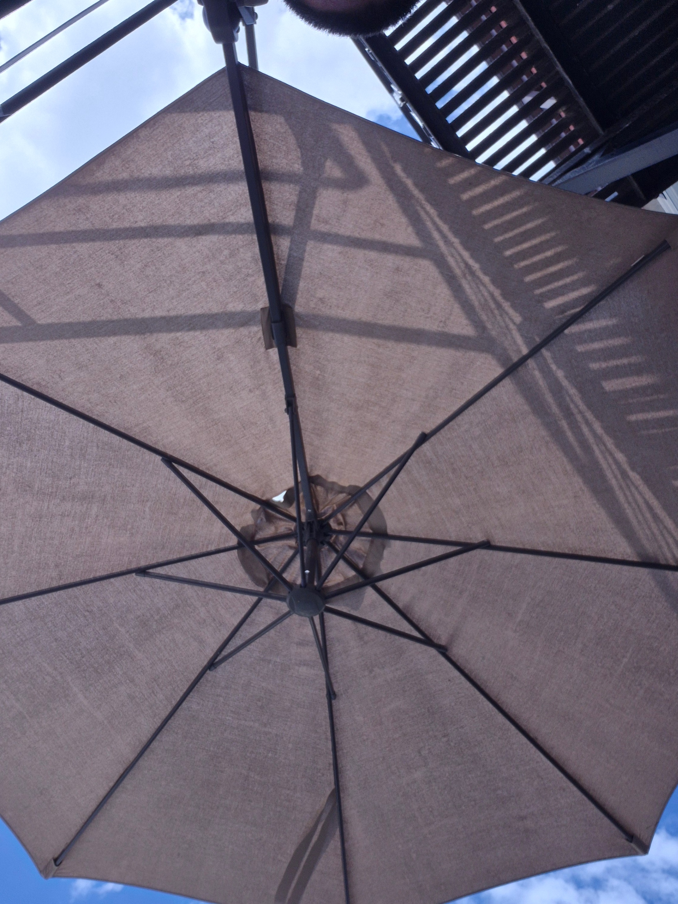 Patio Round 10ft 360-Degree Rotation Cantilever Umbrella - photo 3