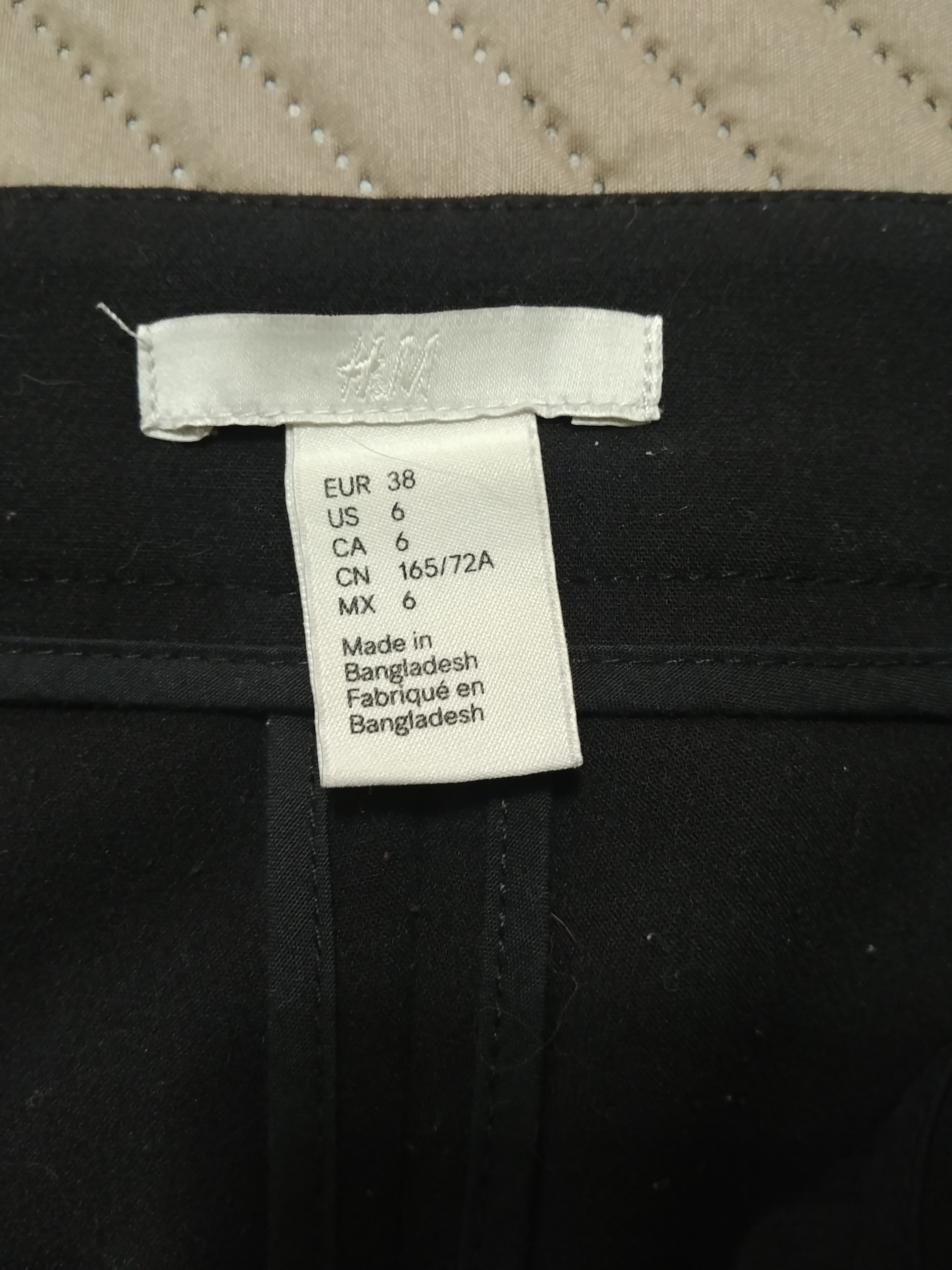 H&M Black Dress Pants with Gold Detail, Size 6 - photo 4