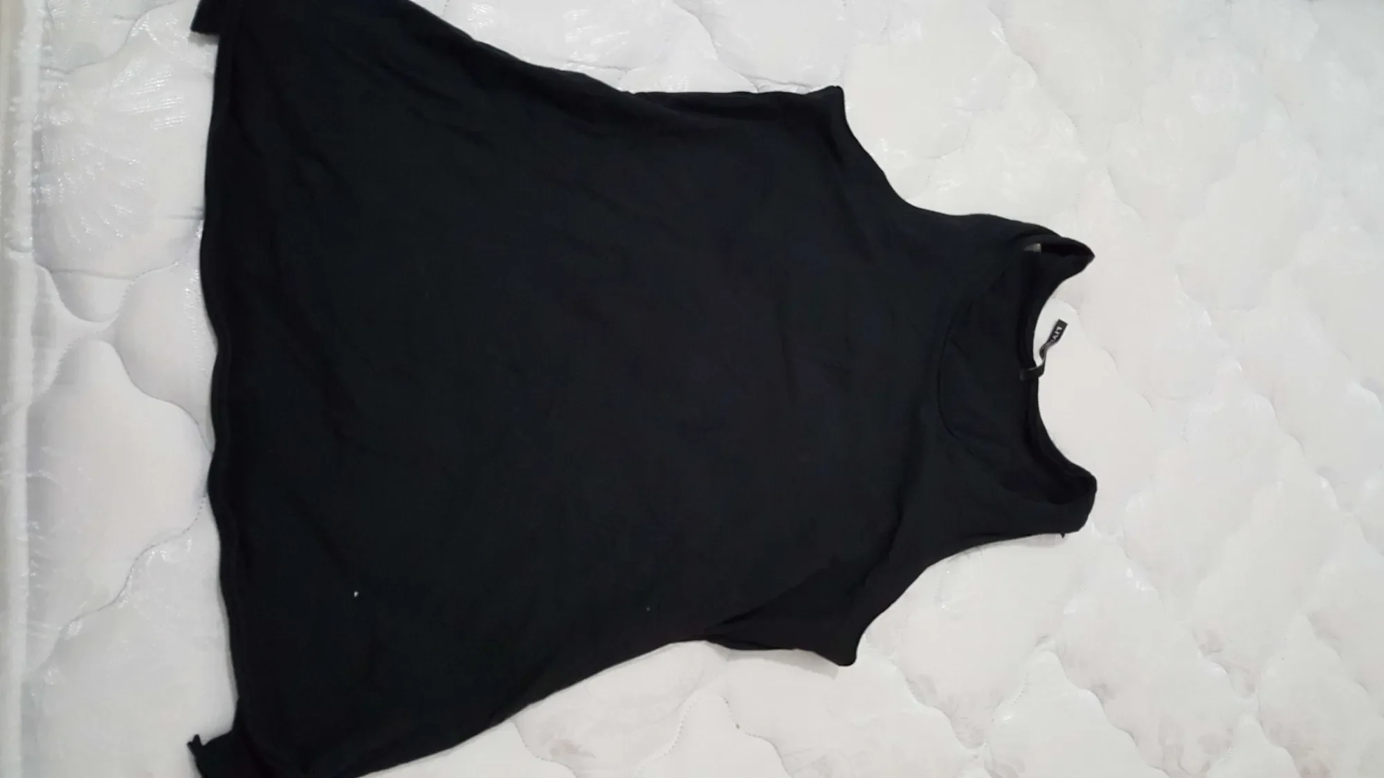 Black Italian tank top w neat side detail -- Liviana Conti De... - photo 3