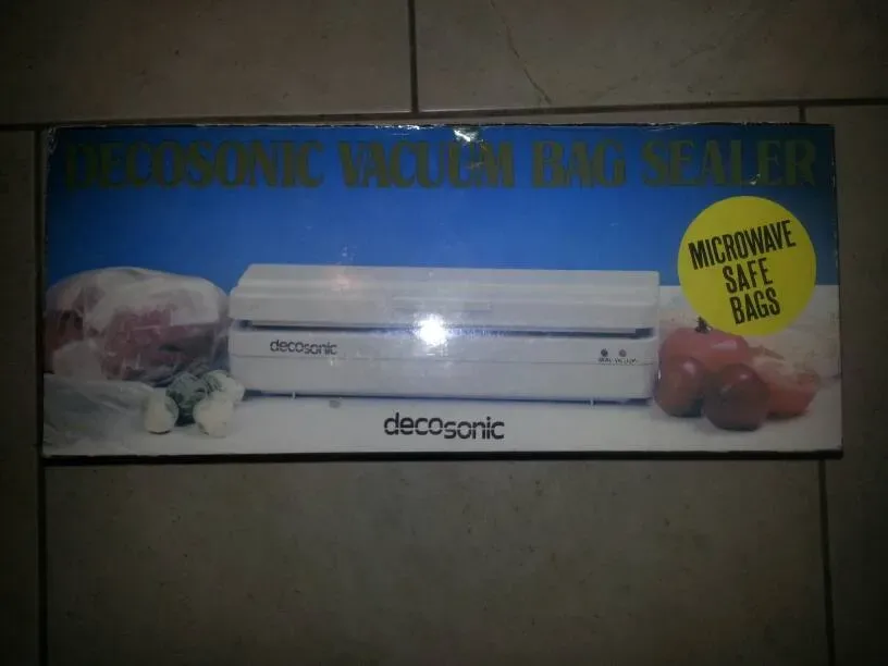 Decosonic Vacuum Bag Sealer With Partly Used Large Sealer Bags - photo 2