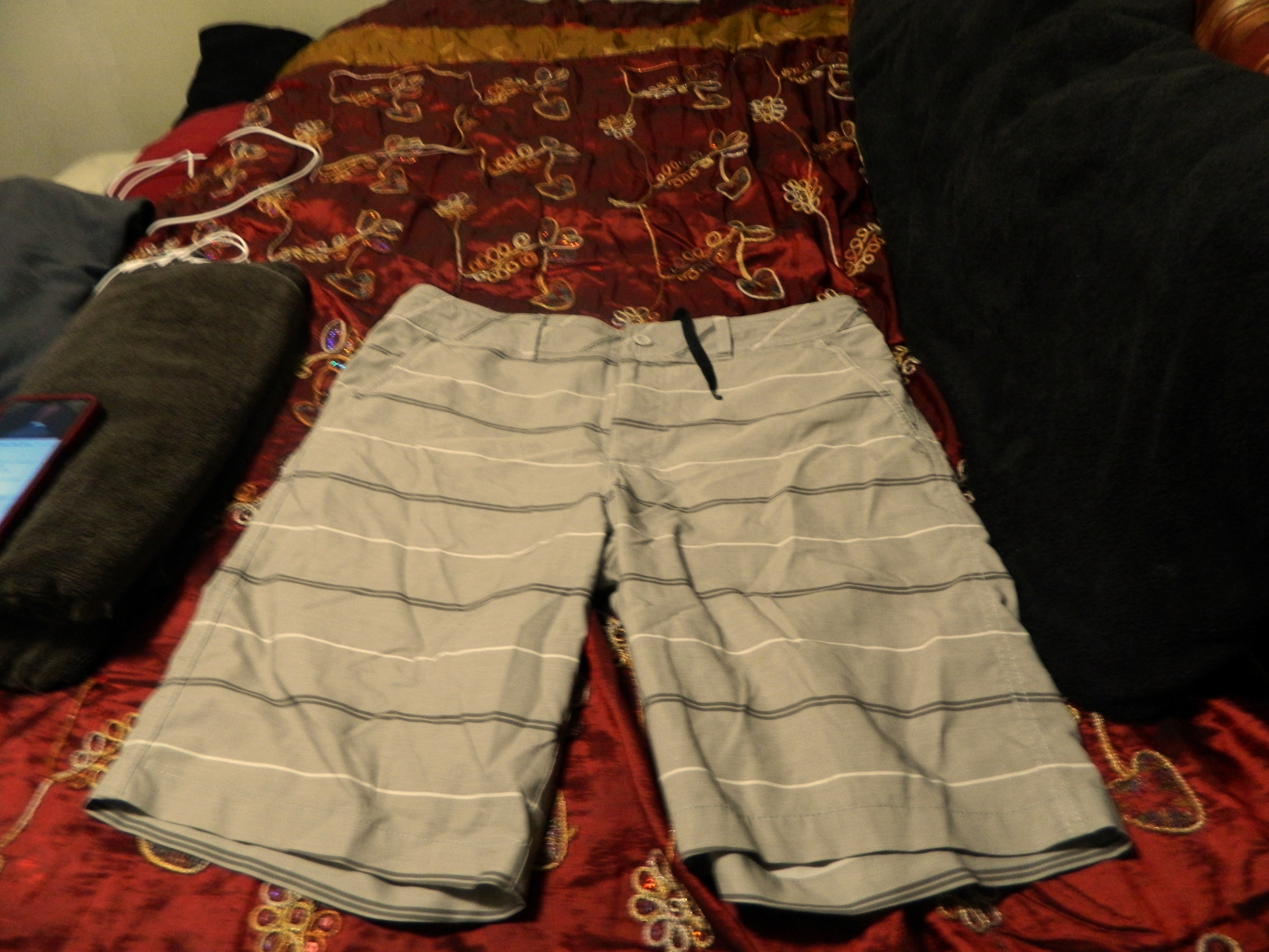 Mossimo Supply Co. hybrid shorts (34)