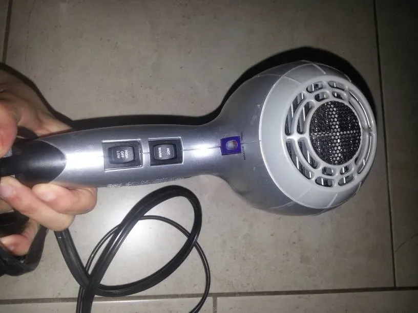 Vidal Sassoon Solutions Ionic Hairdryer With Attachment (See ... - photo 4