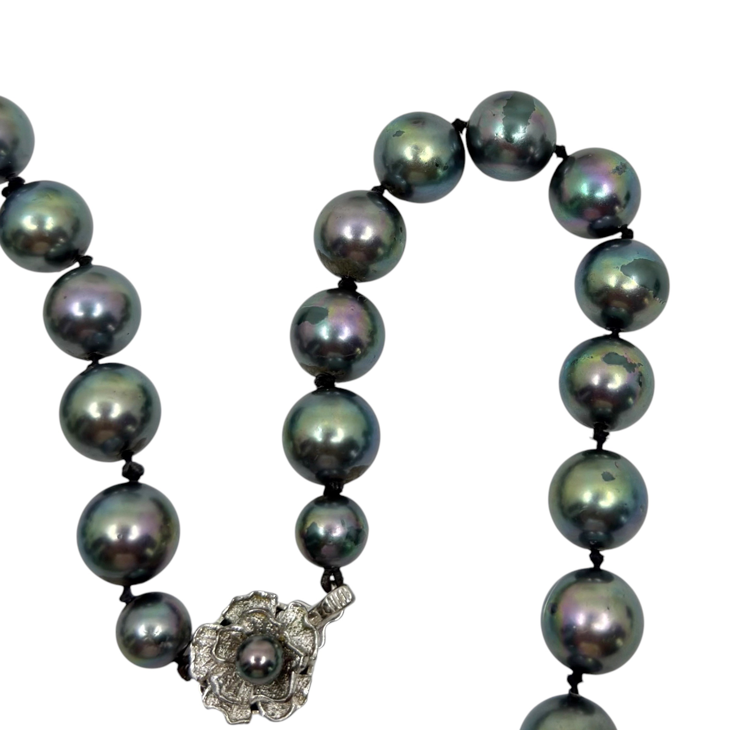 Vintage Silver tone faux tahitian pearl necklace - photo 5
