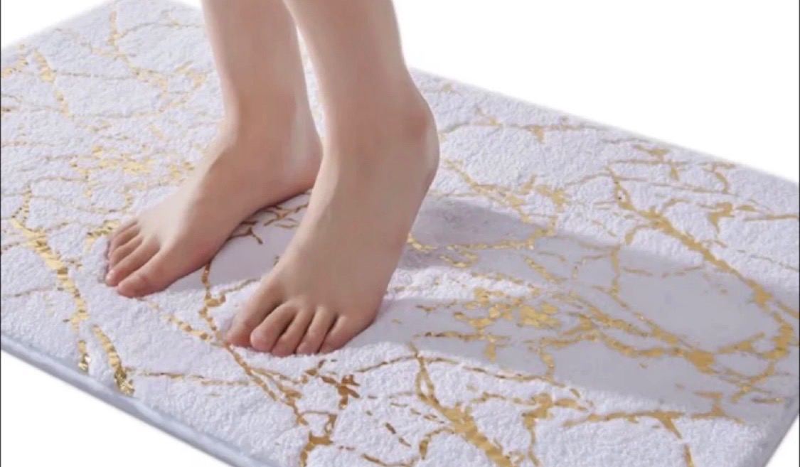 Sultan's Linens Bath Mat 17x30" White & Gold Marble