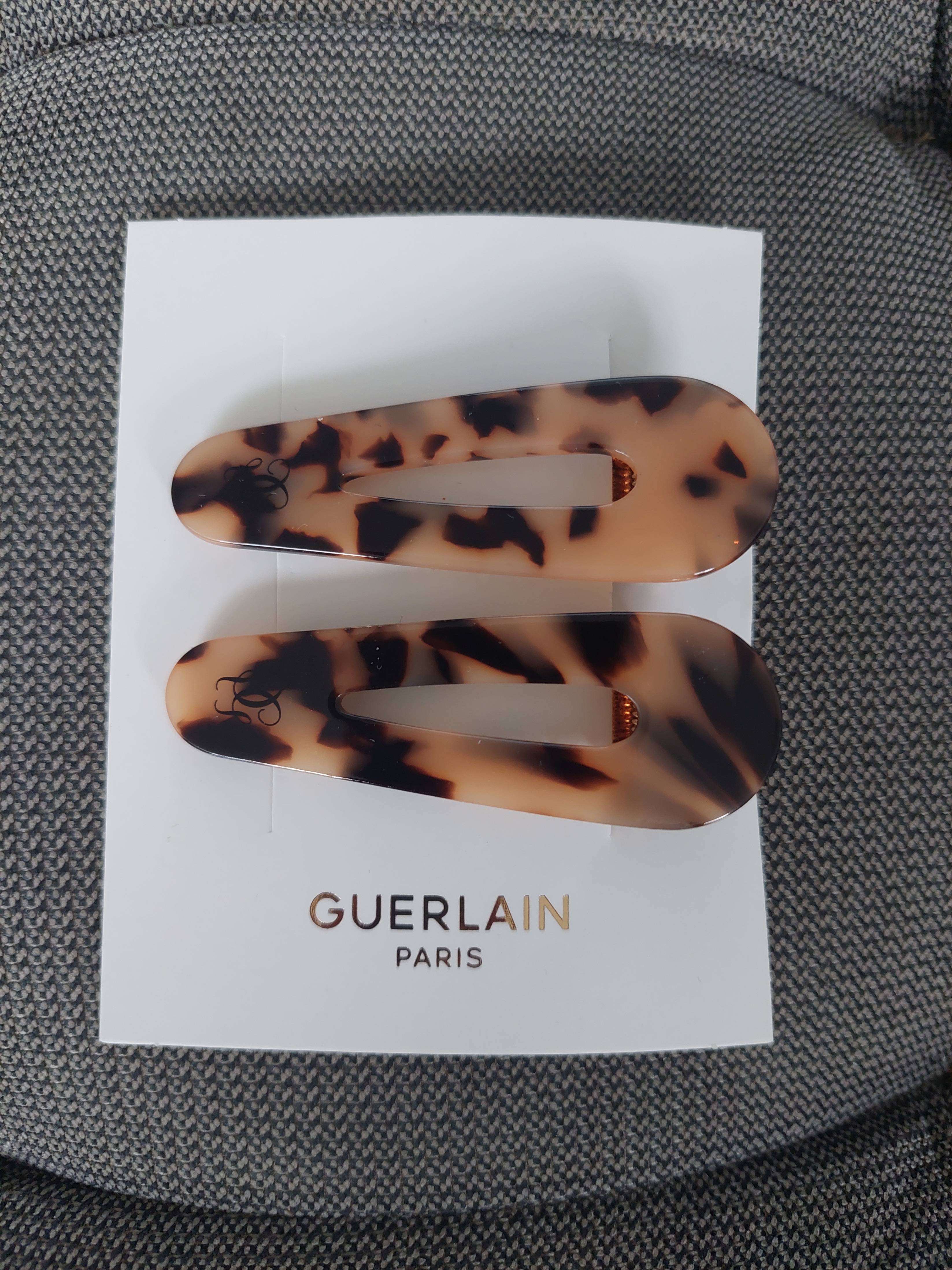 Tortoiseshell & Gold Y2K Hair Clips Guerlain