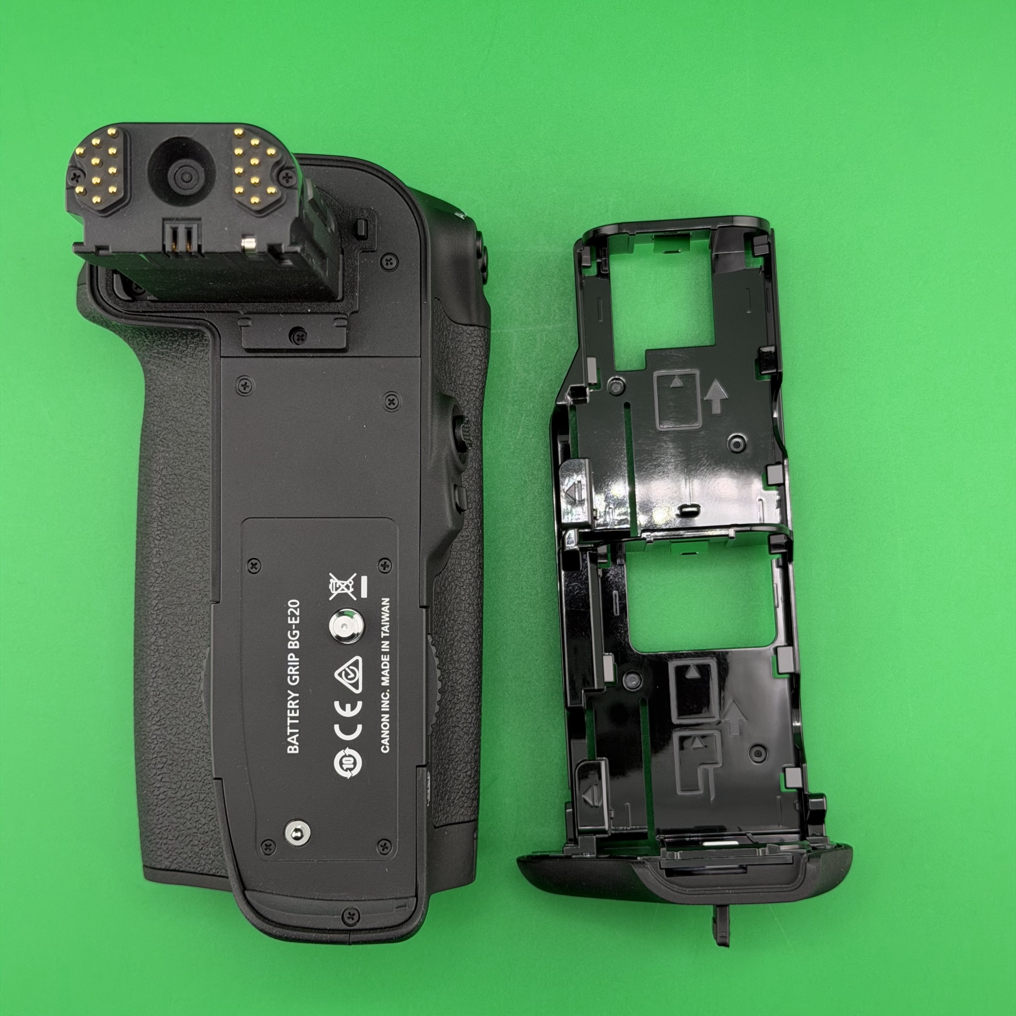 Canon BG-E20 - Battery Grip - Like New - photo 4