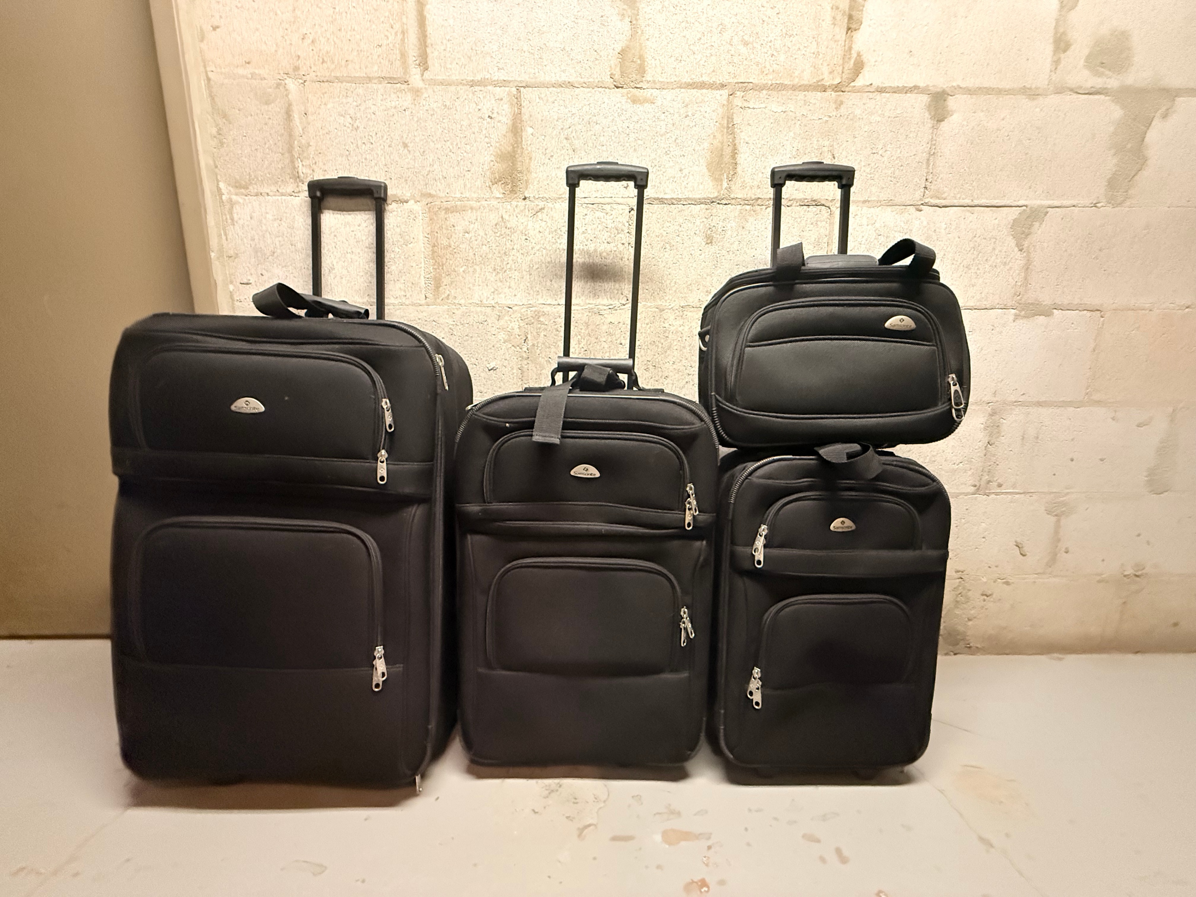 Samsonite 4-Piece Luggage Set - Black