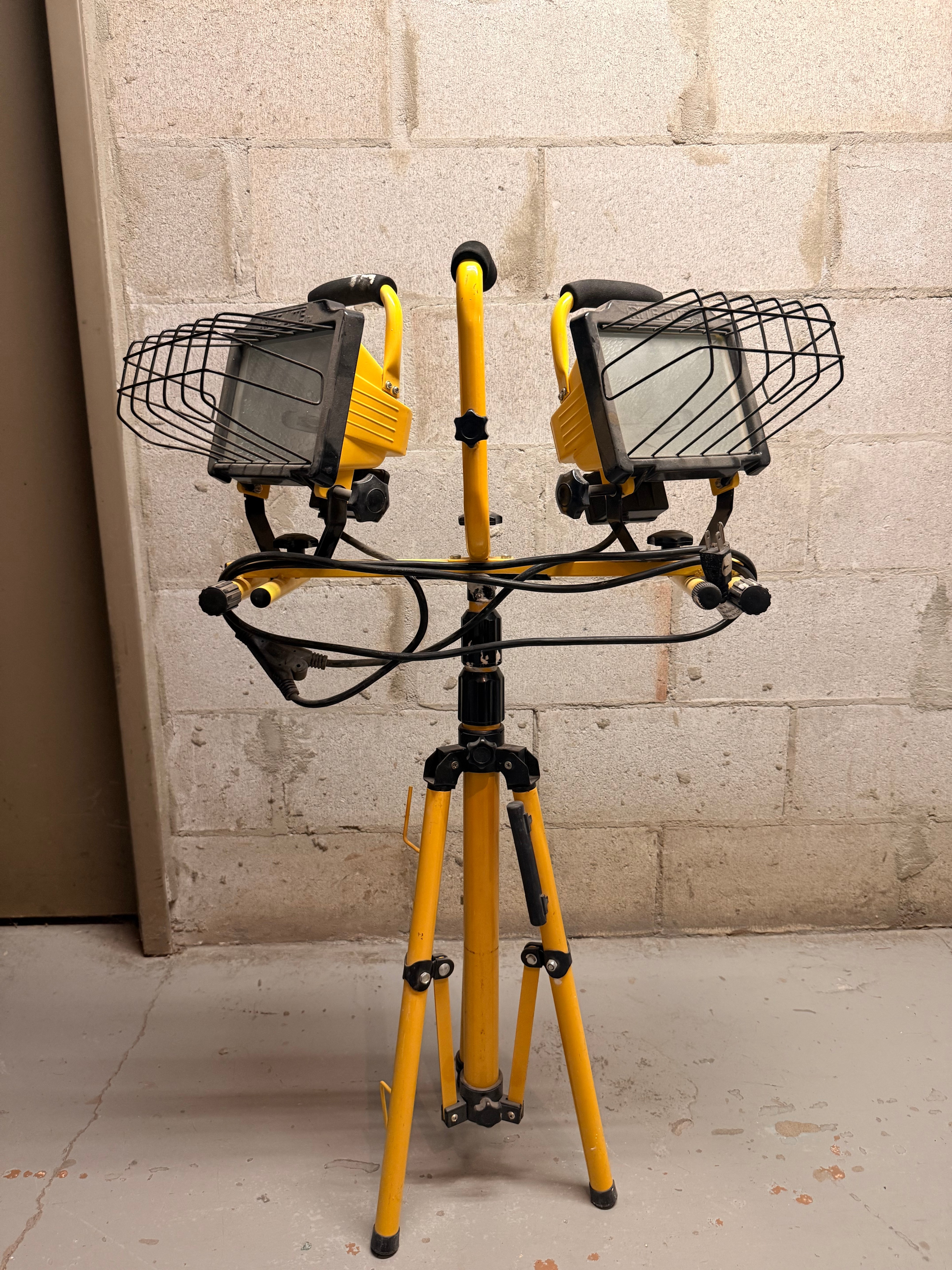 RITE-LITE Twin Head Work Light with Tripod