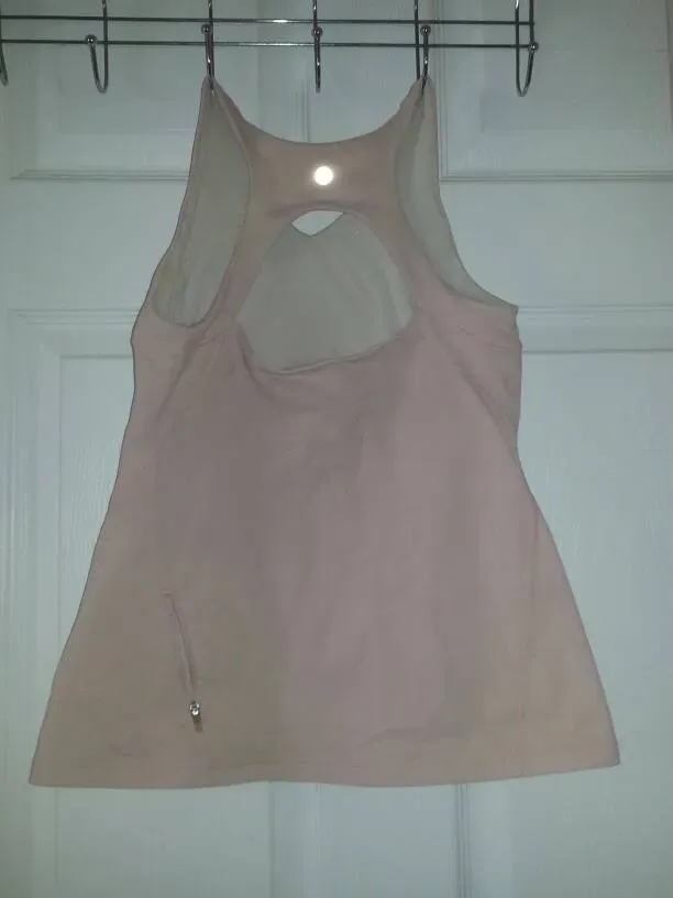 Lululemon Yoga / Sports Tank Top With Cool Back Zippered Pock... - photo 2