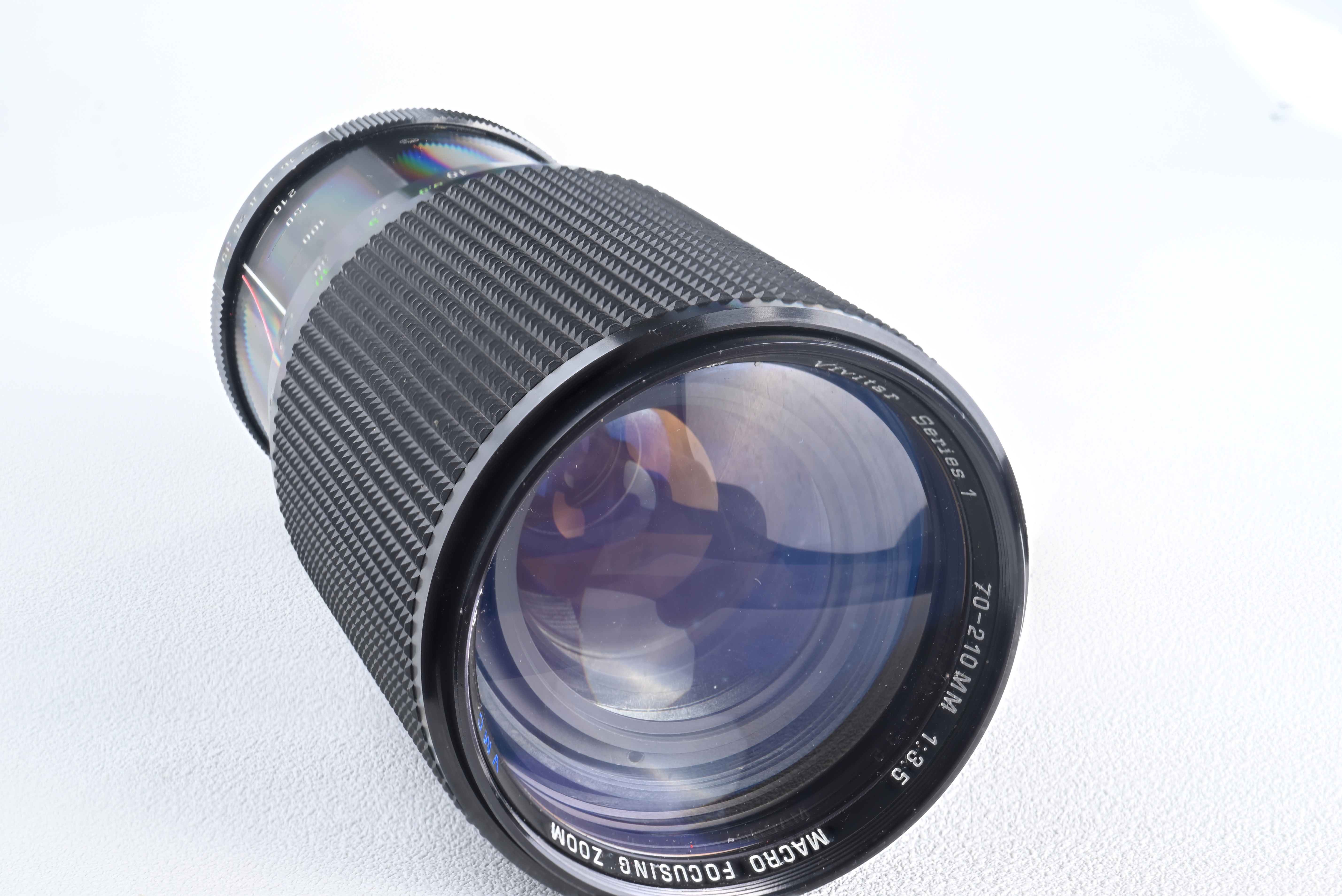 Vivitar Series 1 70-210mm f/3.5 Macro Focusing Zoom Lens