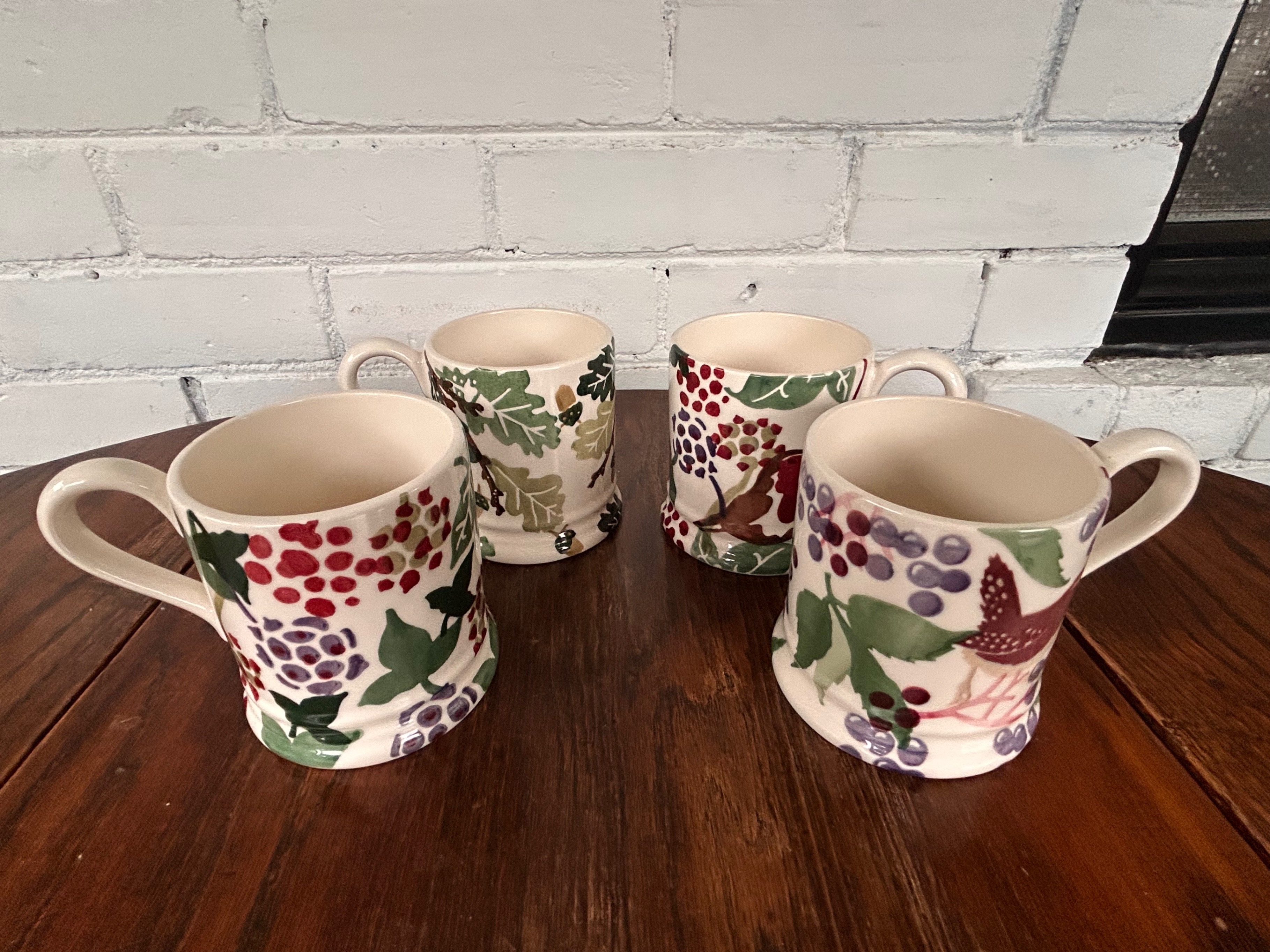 Set 4x Emma Bridgewater 1/2 Pint Mugs - Seconds Christmas Ivy